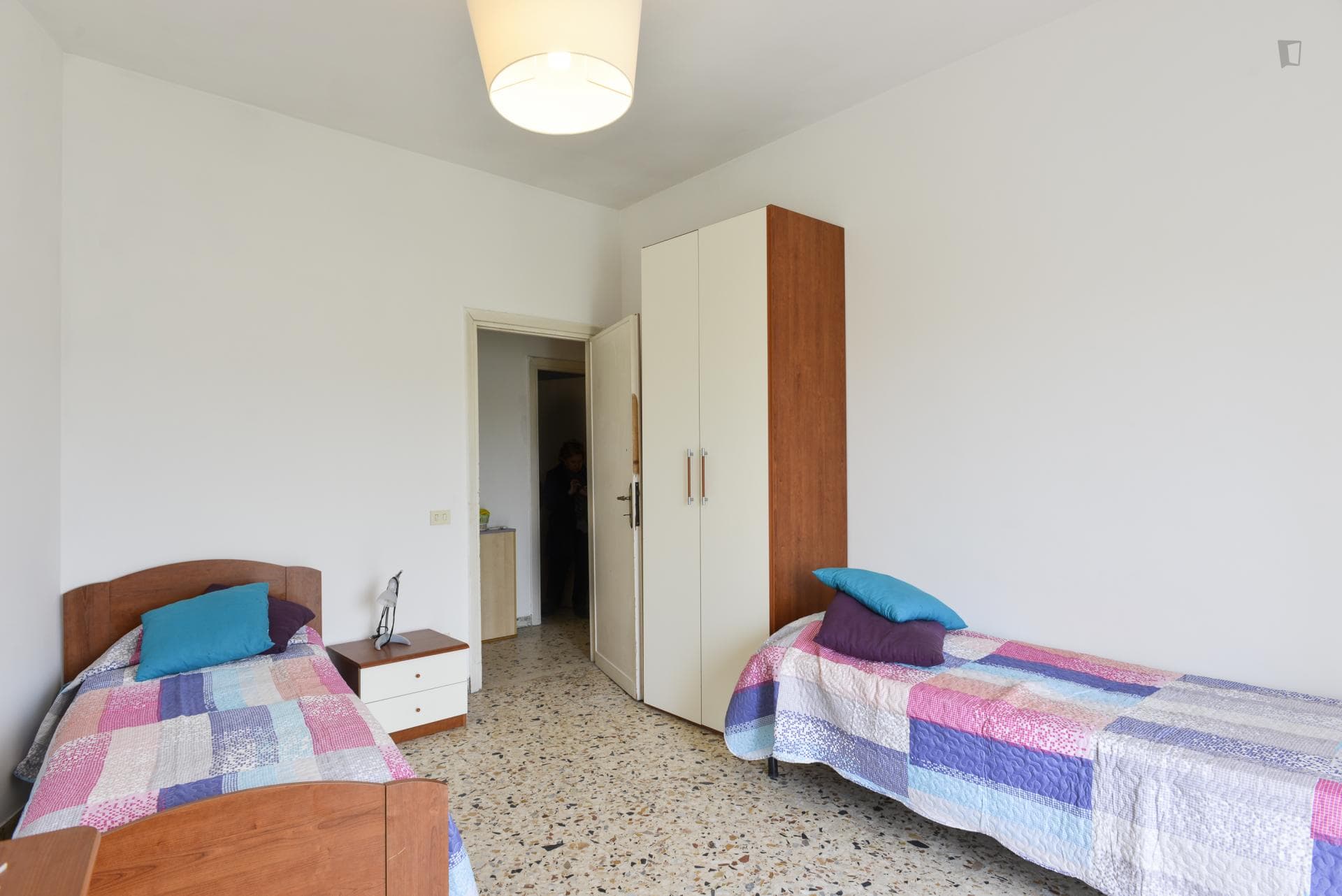 Fancy twin bedroom minutes away from Garbatella metro station photo 1