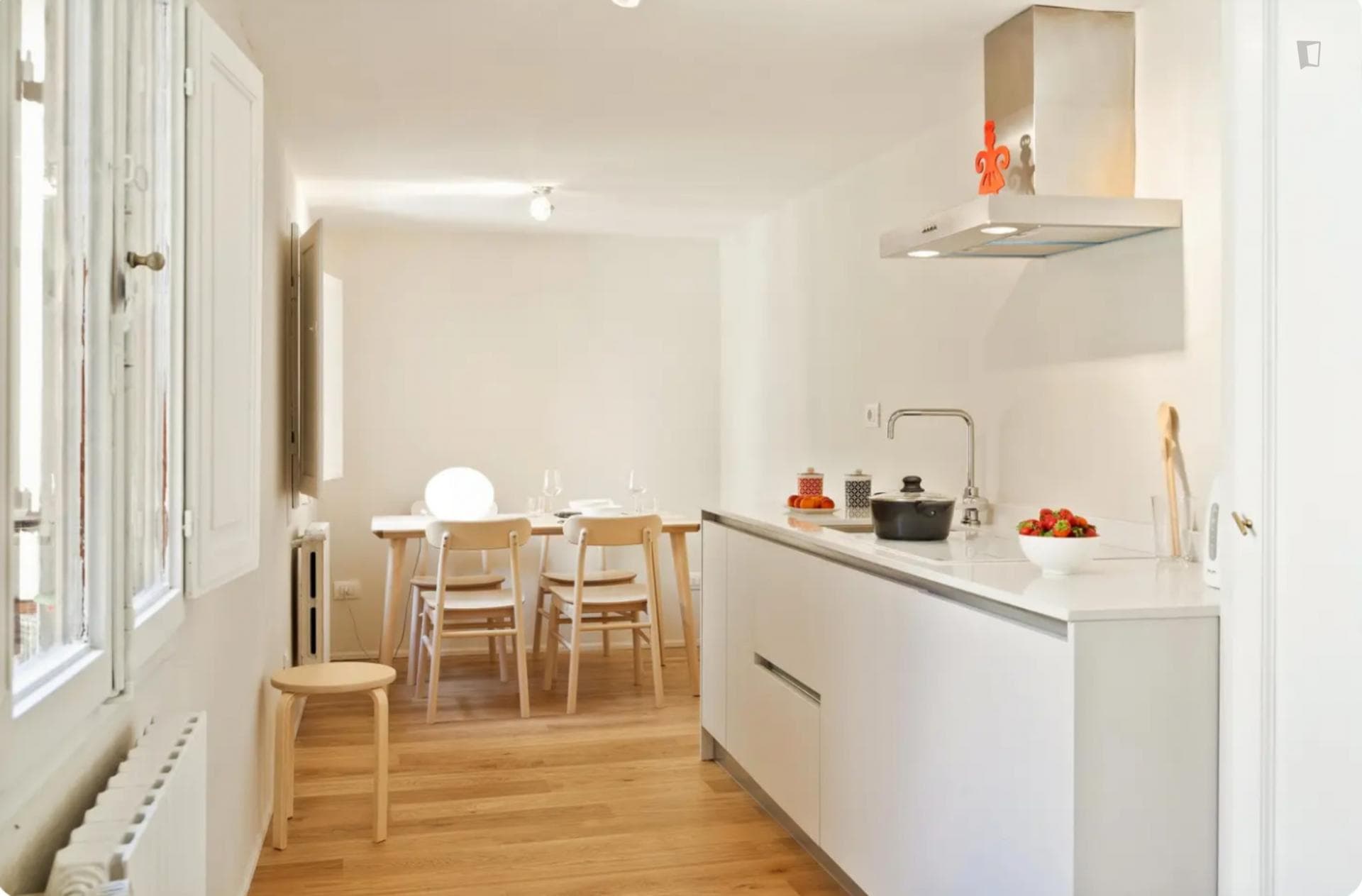 Beautiful 2-bedrooms apartment in Santo Spirito square photo 1
