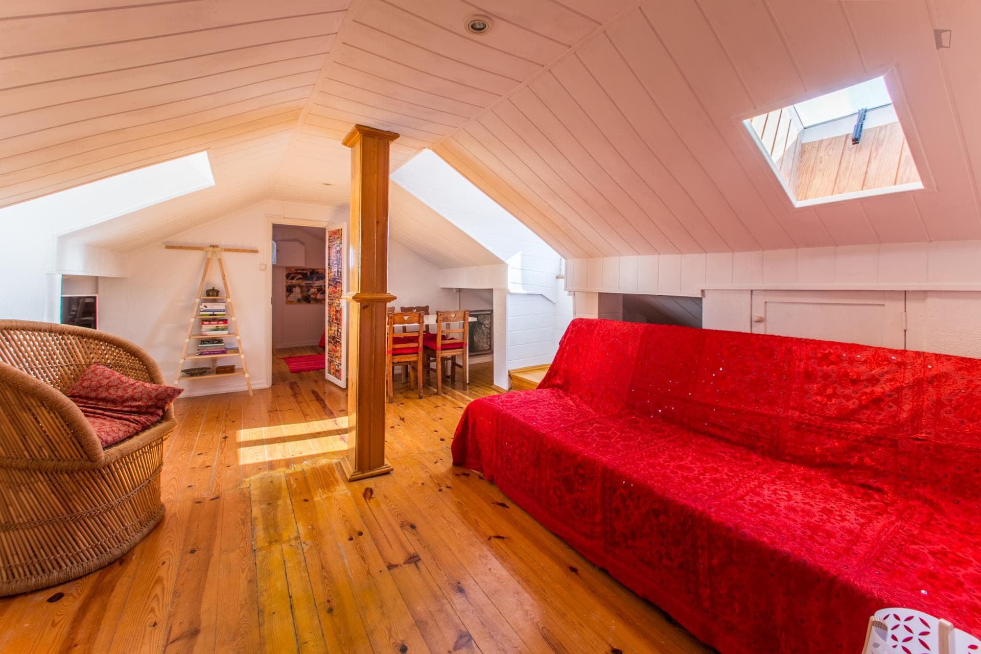 1-Bedroom apartment in typical Bica photo 1