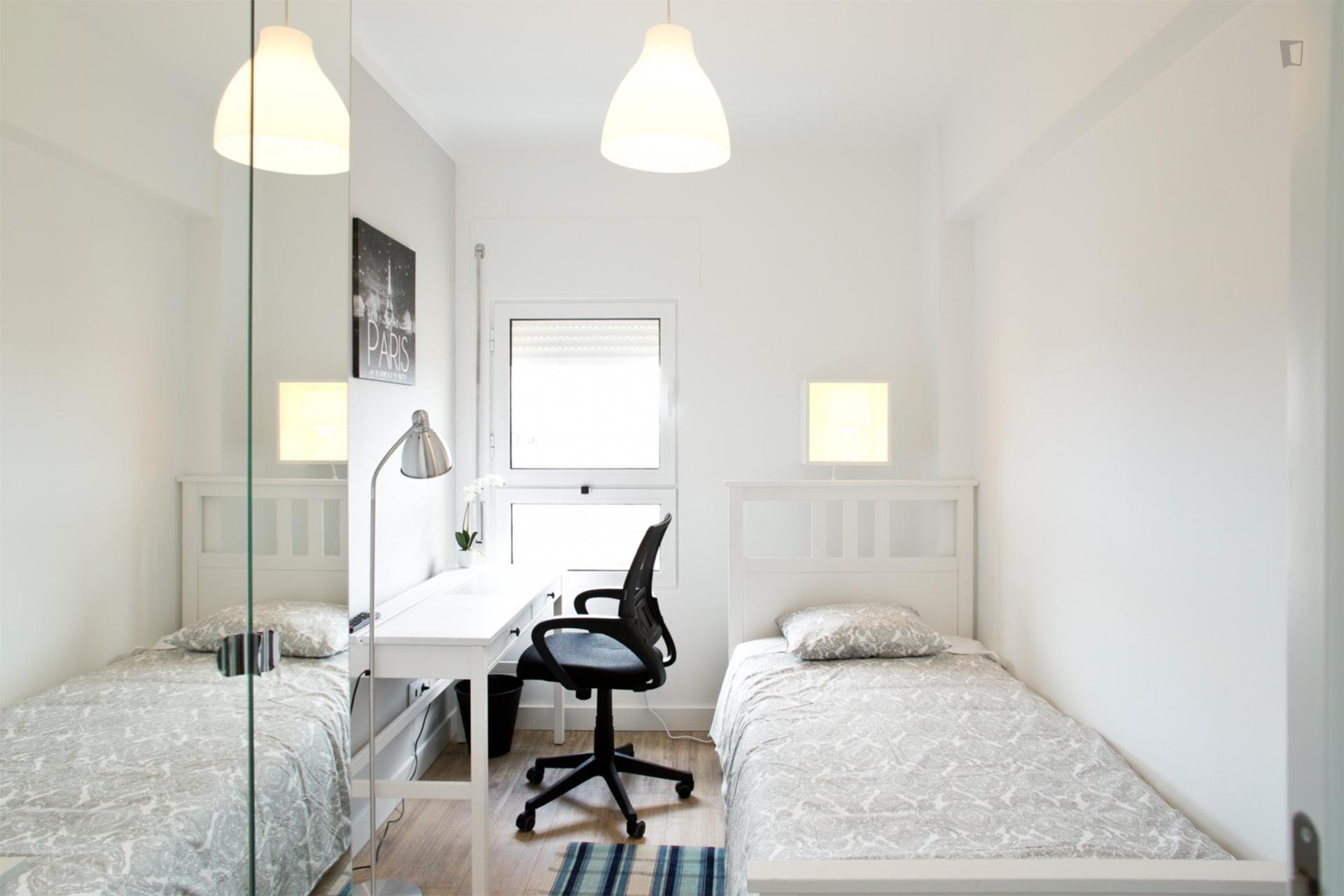 Pleasant single ensuite room in Chelas photo 1