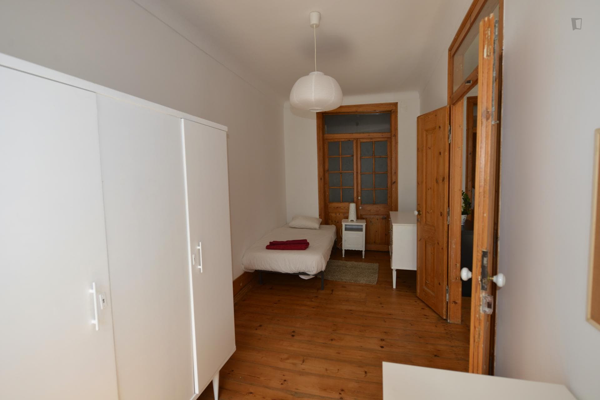 Very nice single bedroom in Santa Apolónia photo 1