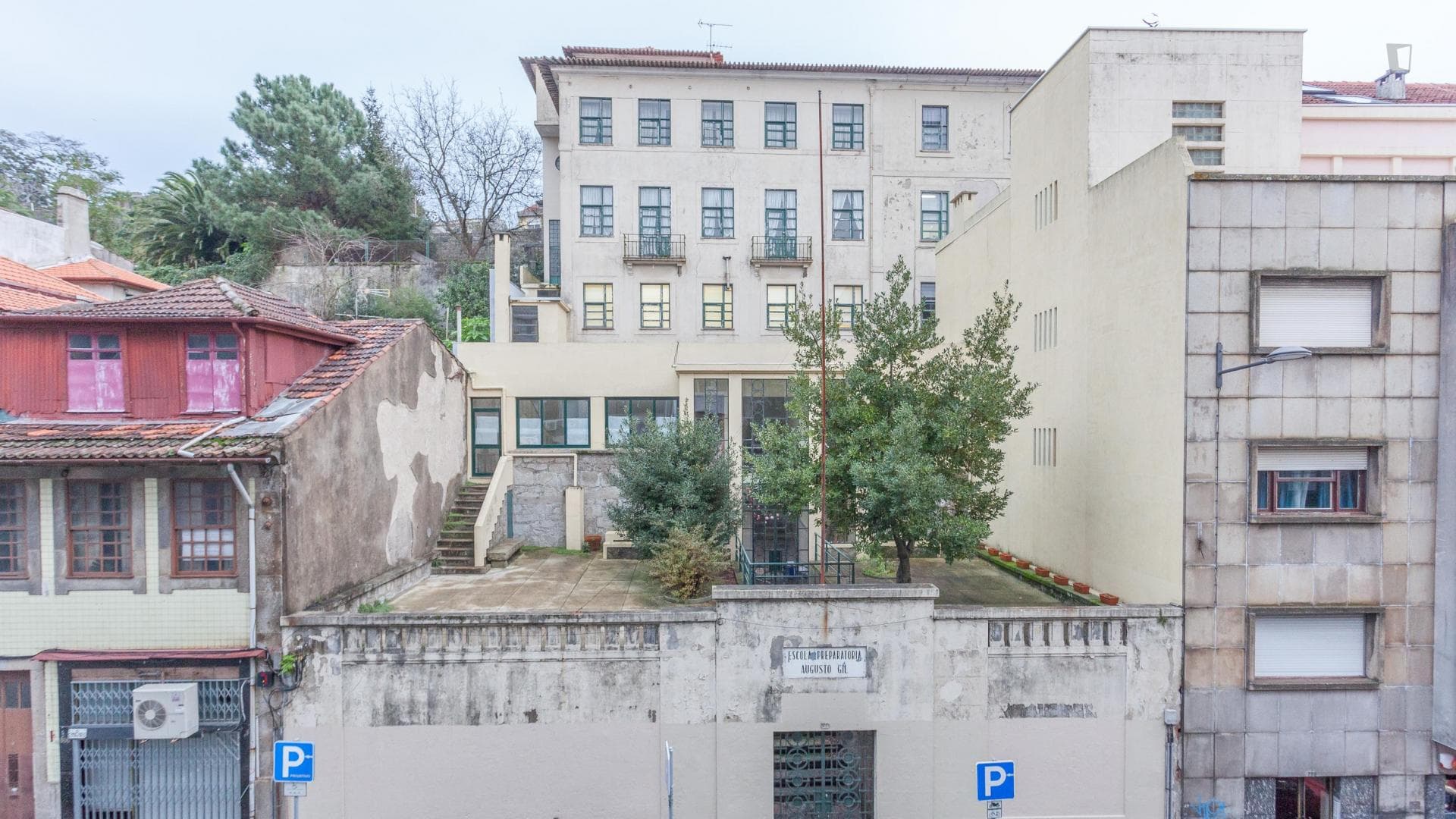 Property photo thumbnail