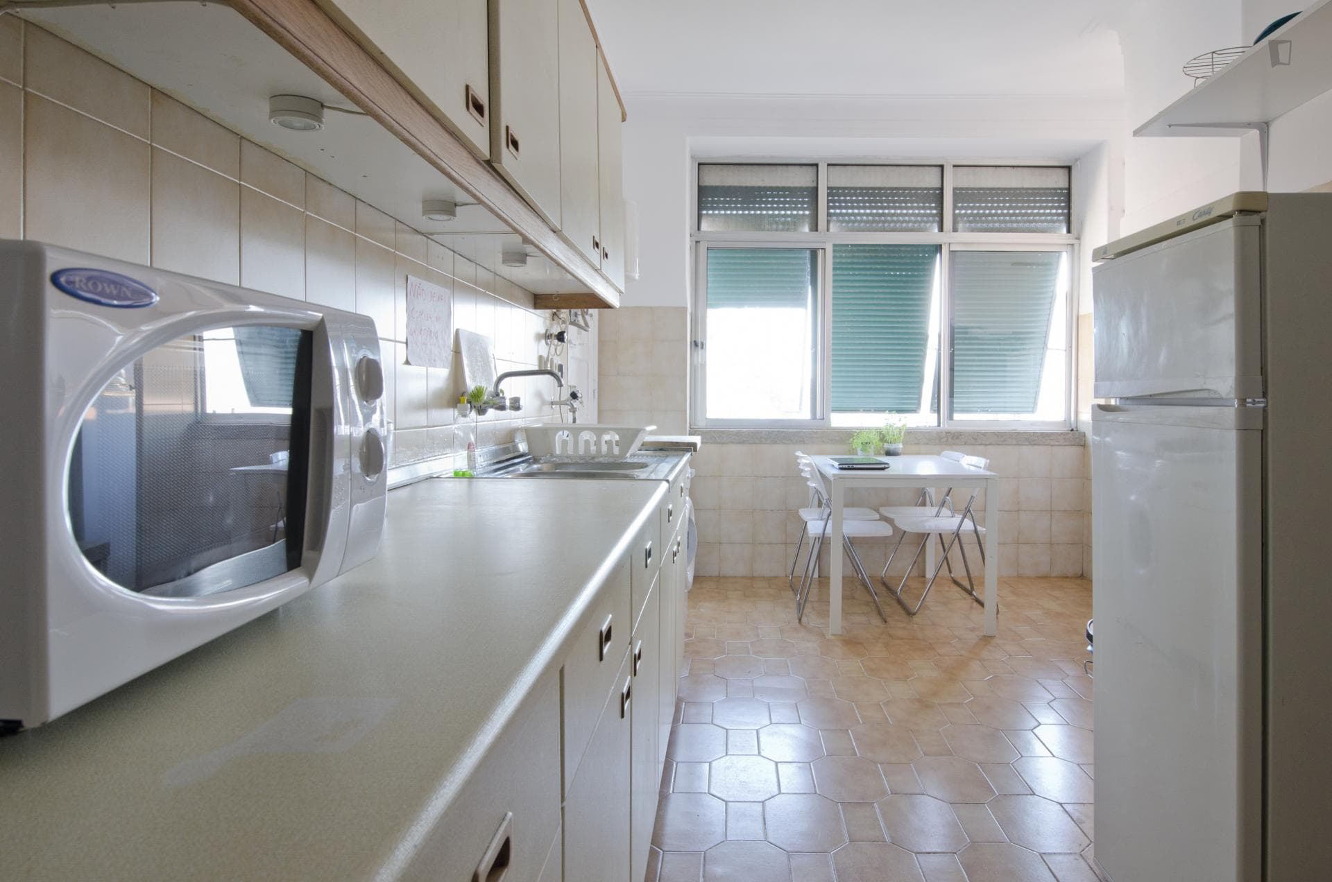 Pleasant double bedroom in Roma-areeiro photo 1