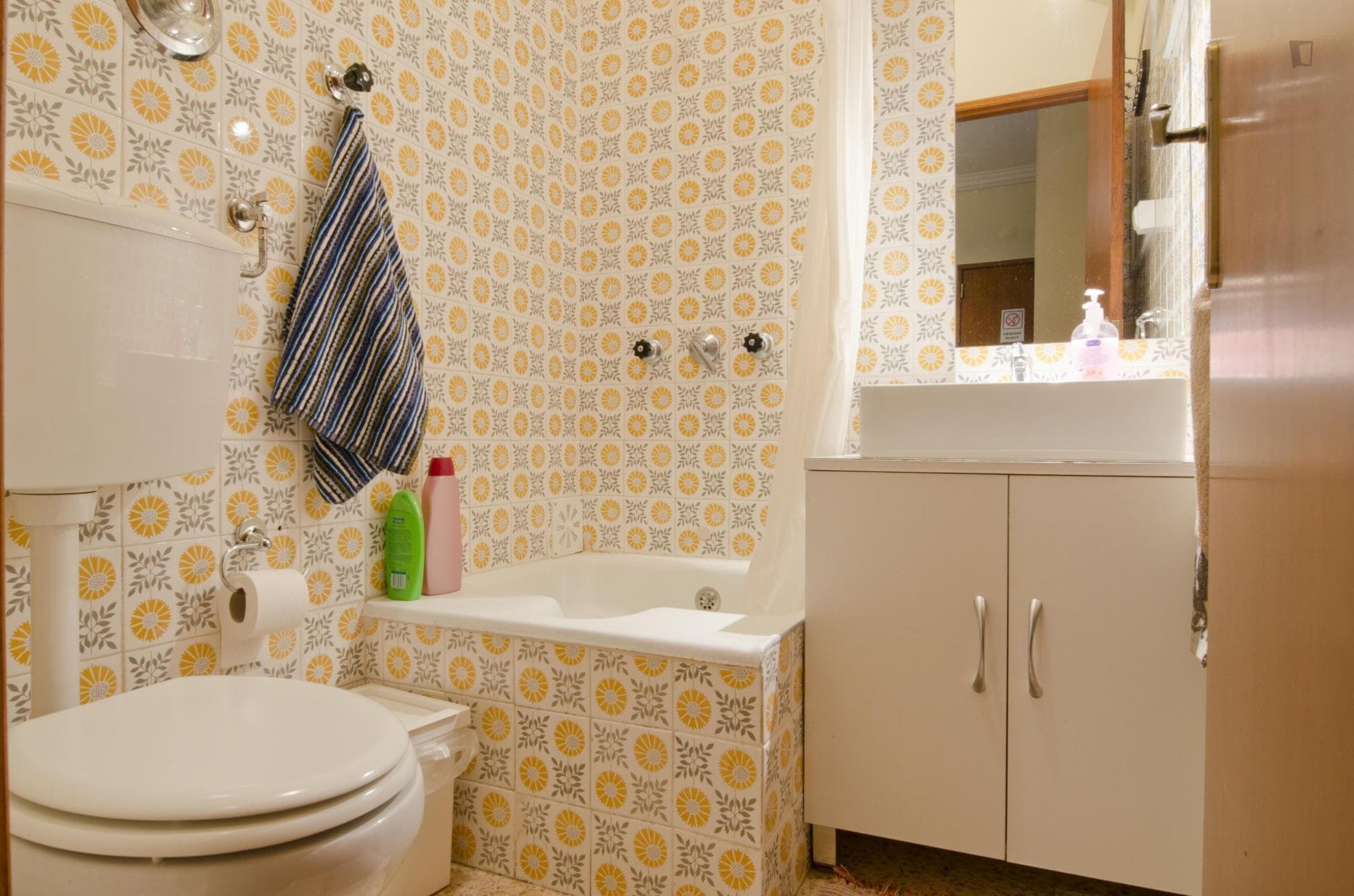 Comfortable 4 bedroom apartment in Benfica photo 1