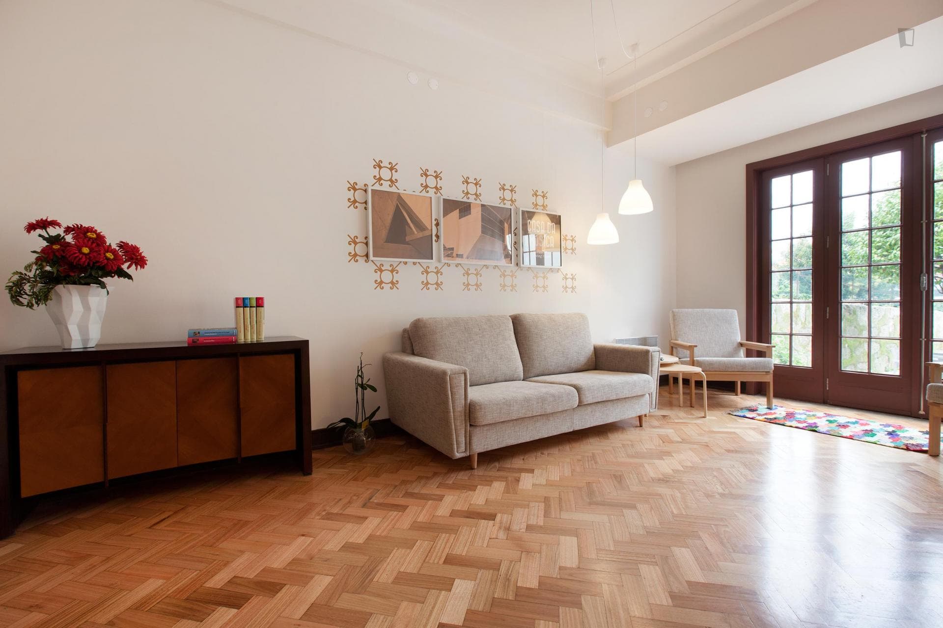 Spacious single bedroom near IPO metro station photo 1