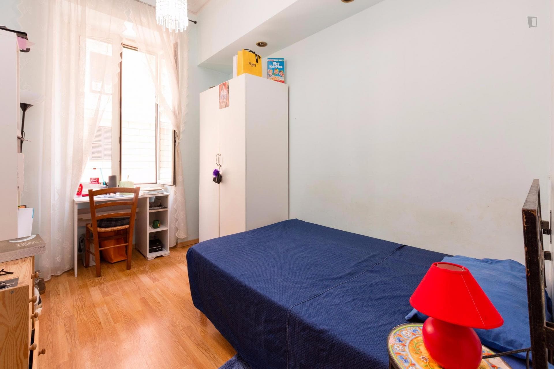 Ischia - Single ensuite bedroom in San Giovanni in Laterano sq. photo 1