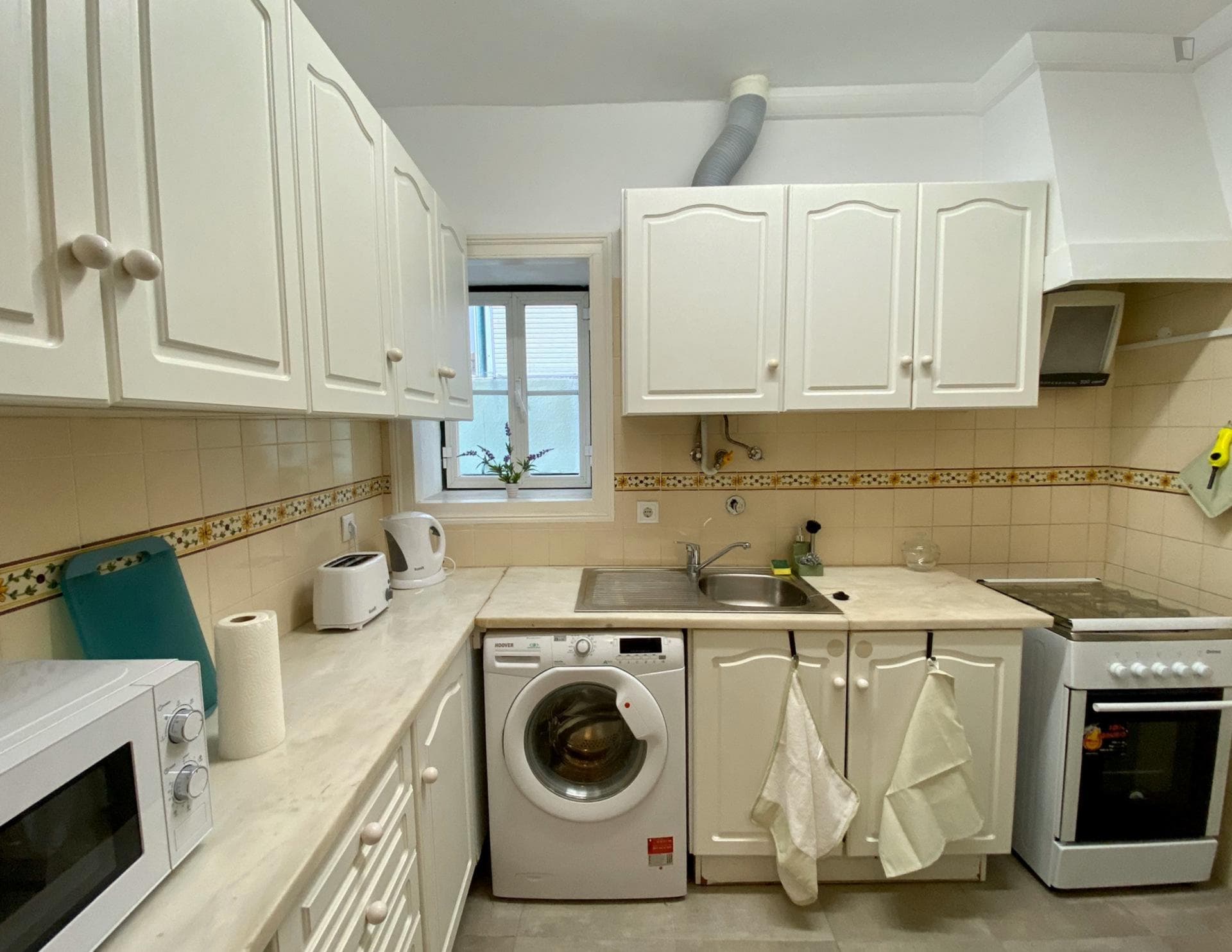 Appealing 1-bedroom flat in Arroios photo 1