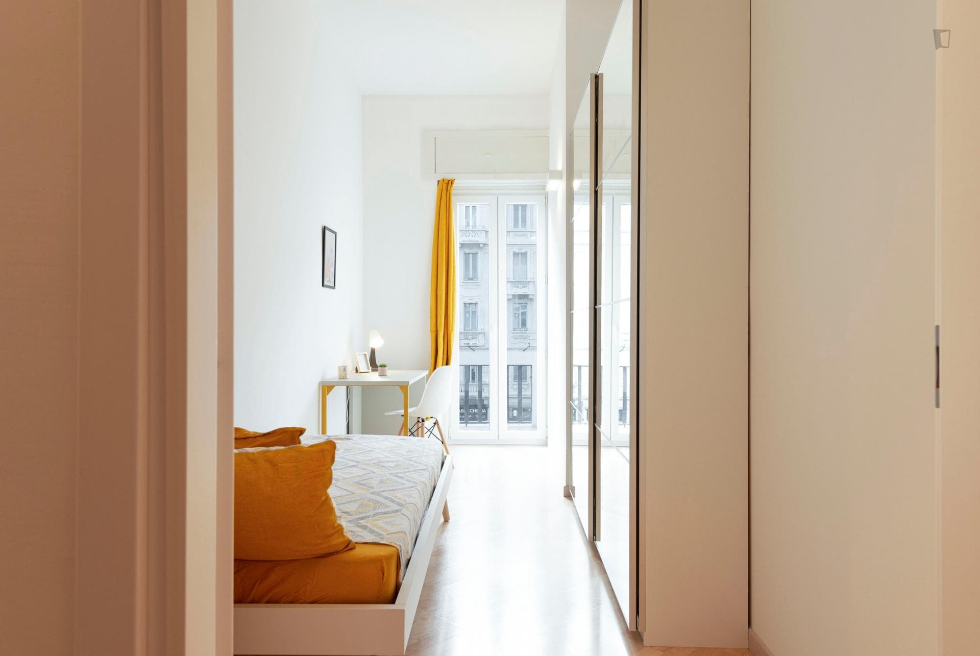 Nice single bedroom close to Milano Centrale Railway Station - room 1 photo 1