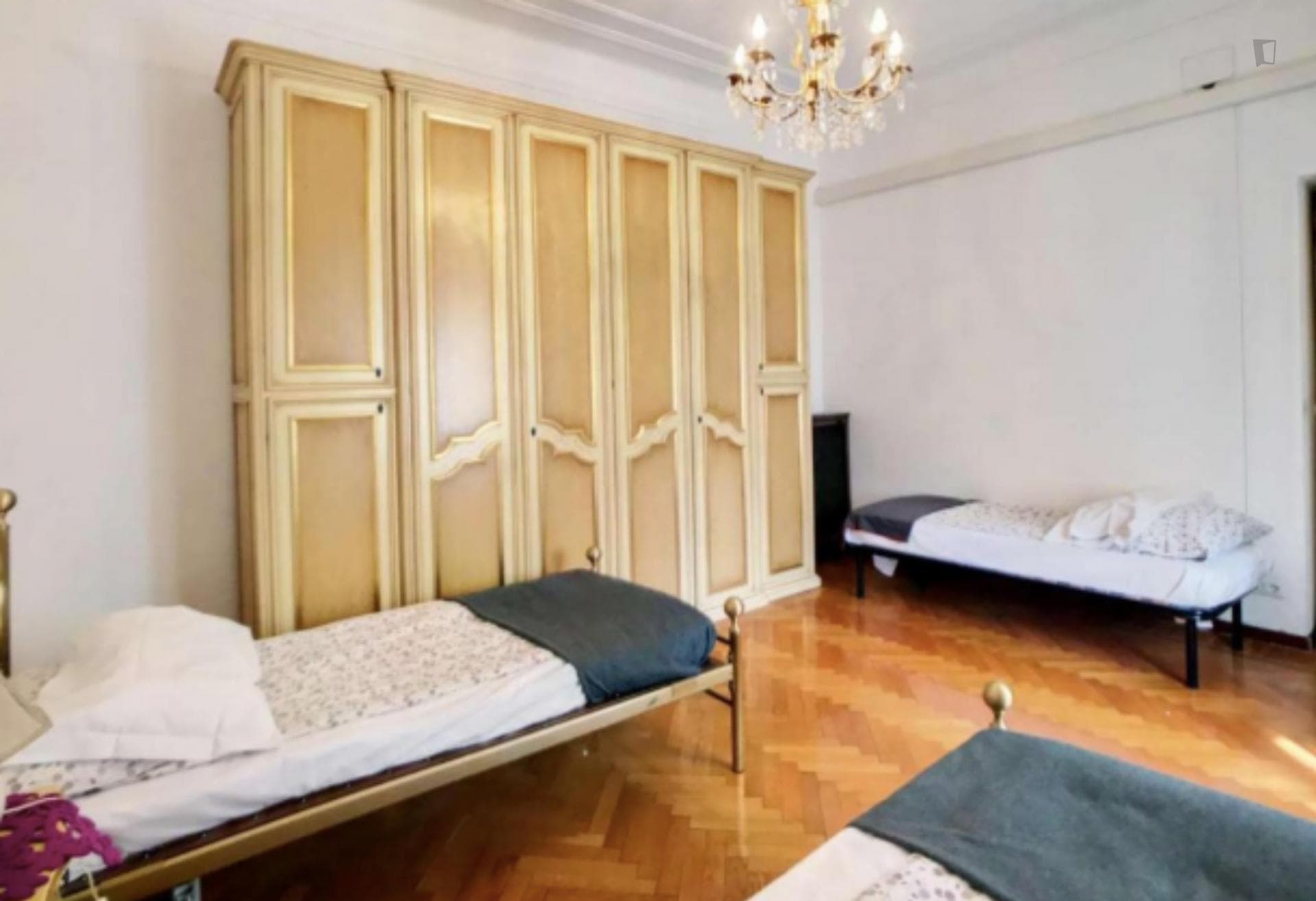 Nice bed in a shared apartment, in Porta Venezia neighbourhood photo 1
