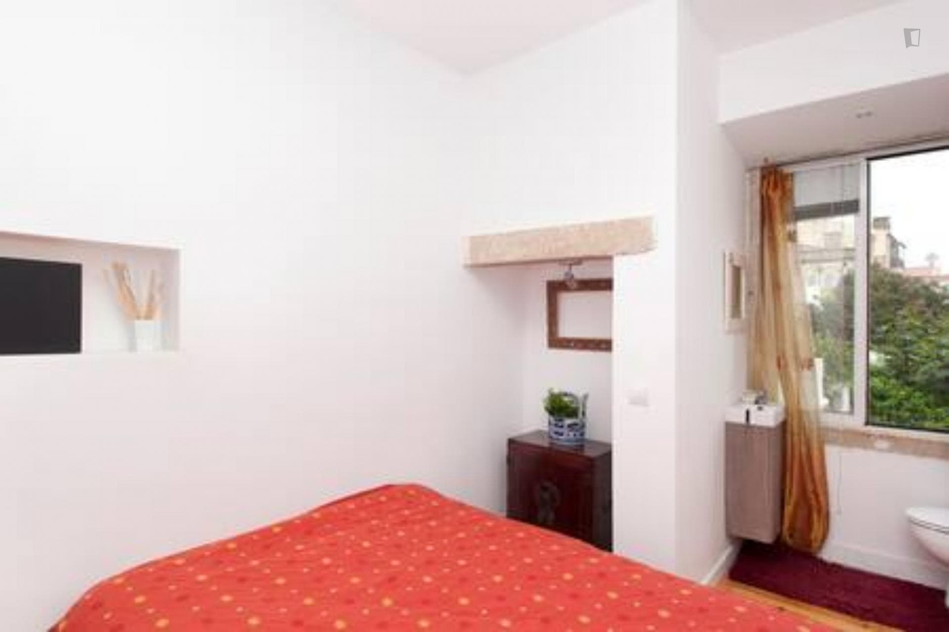 Beautiful 2 bedroom duplex apartment with plenty of light and nice views photo 1