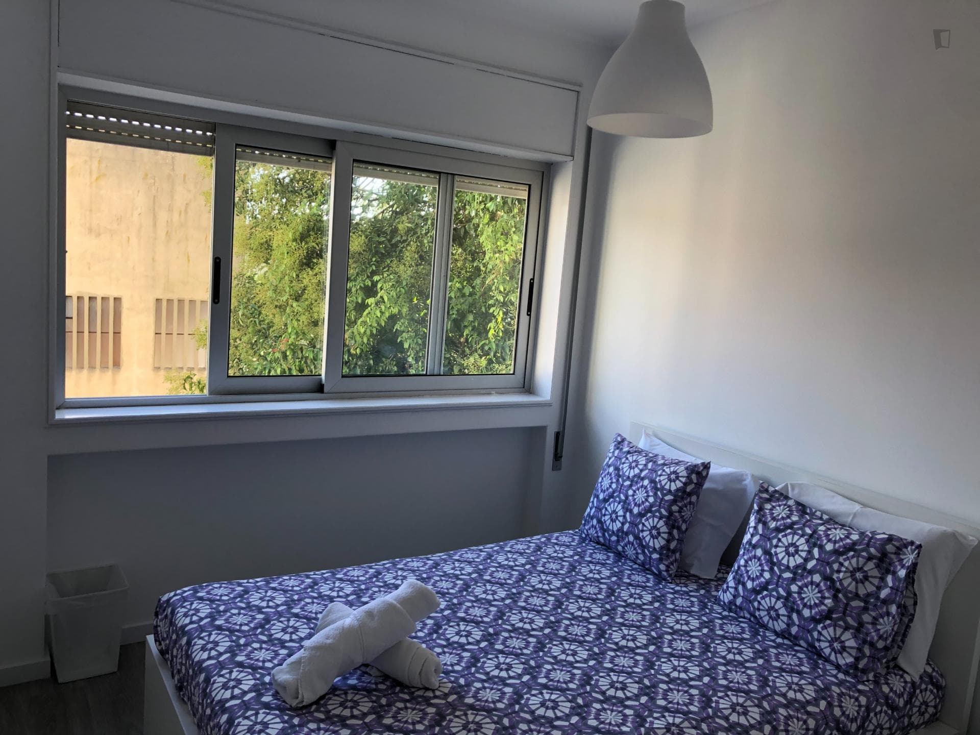 Double ensuite bedroom photo 1