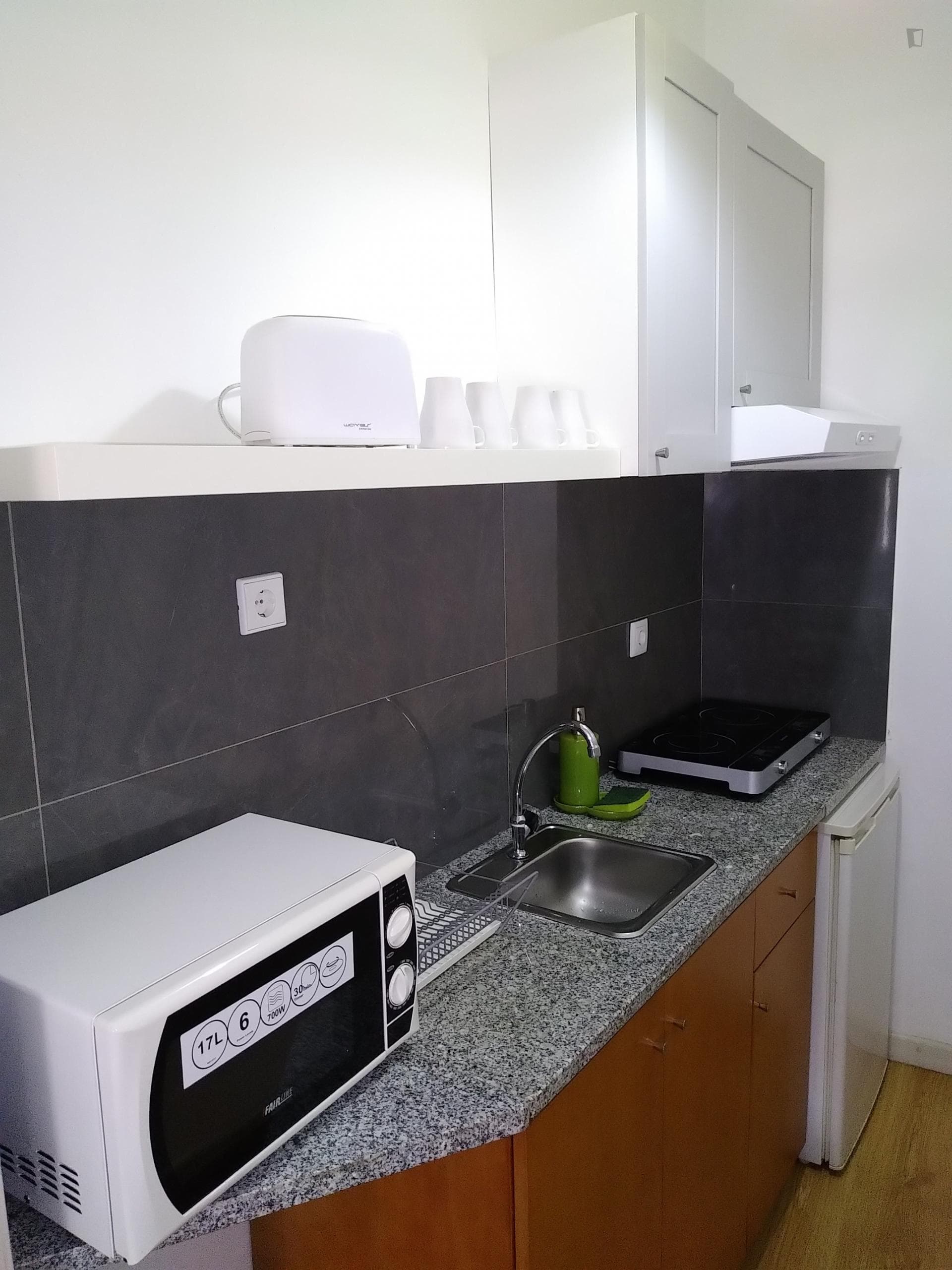 Bright and modern studio in the Santo Ildefonso area photo 1