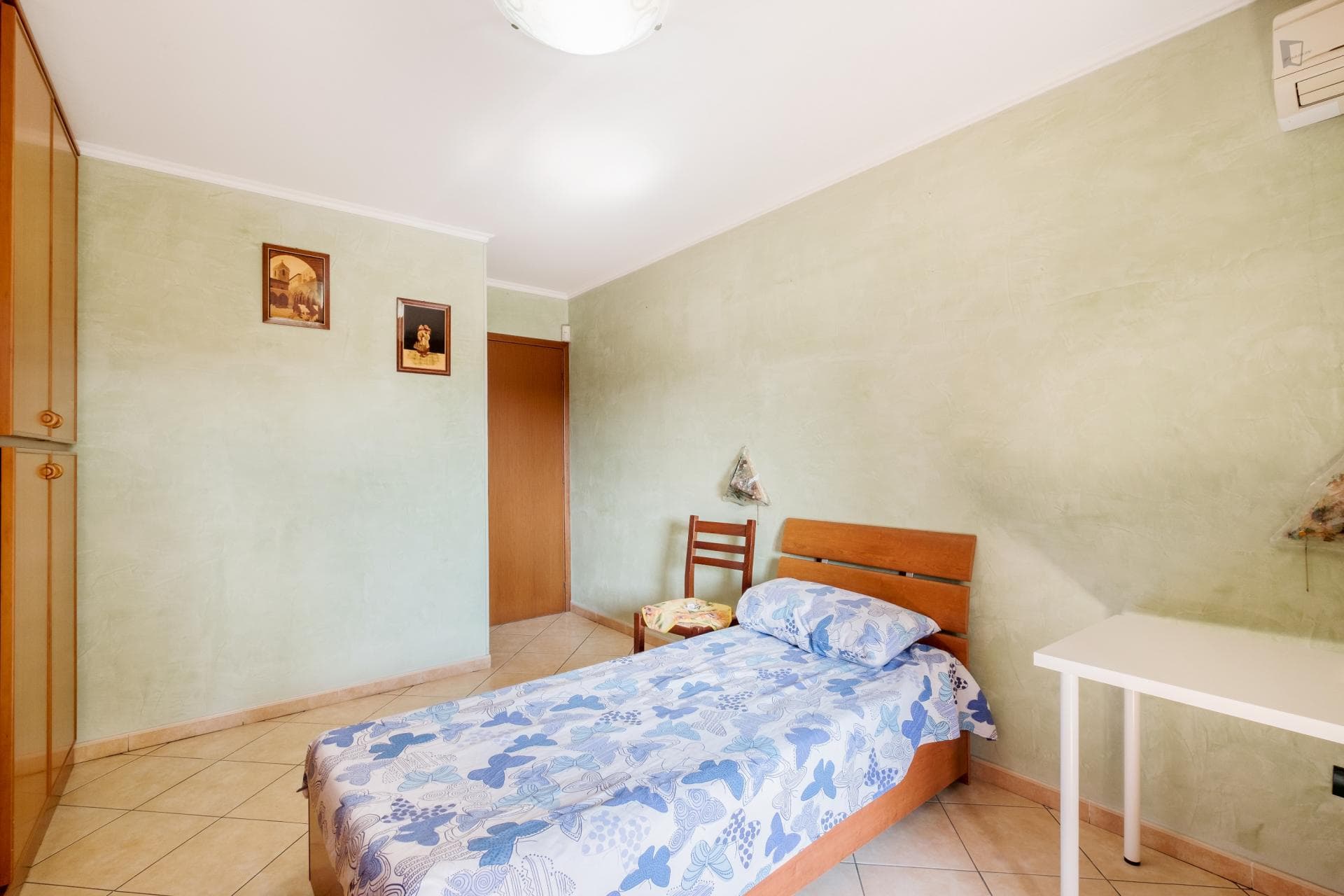 Cosy single bedroom close to Acilia station photo 1