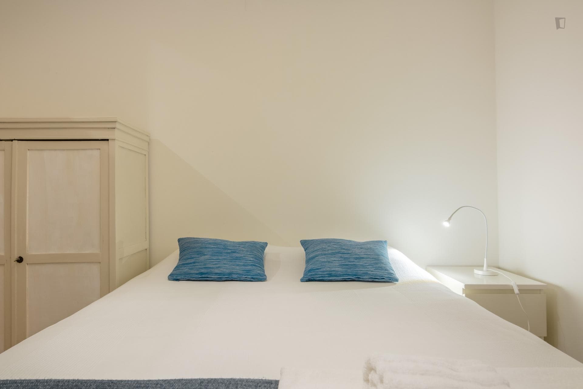 Elegant 3-bedroom apartment close to the Santos train station photo 1