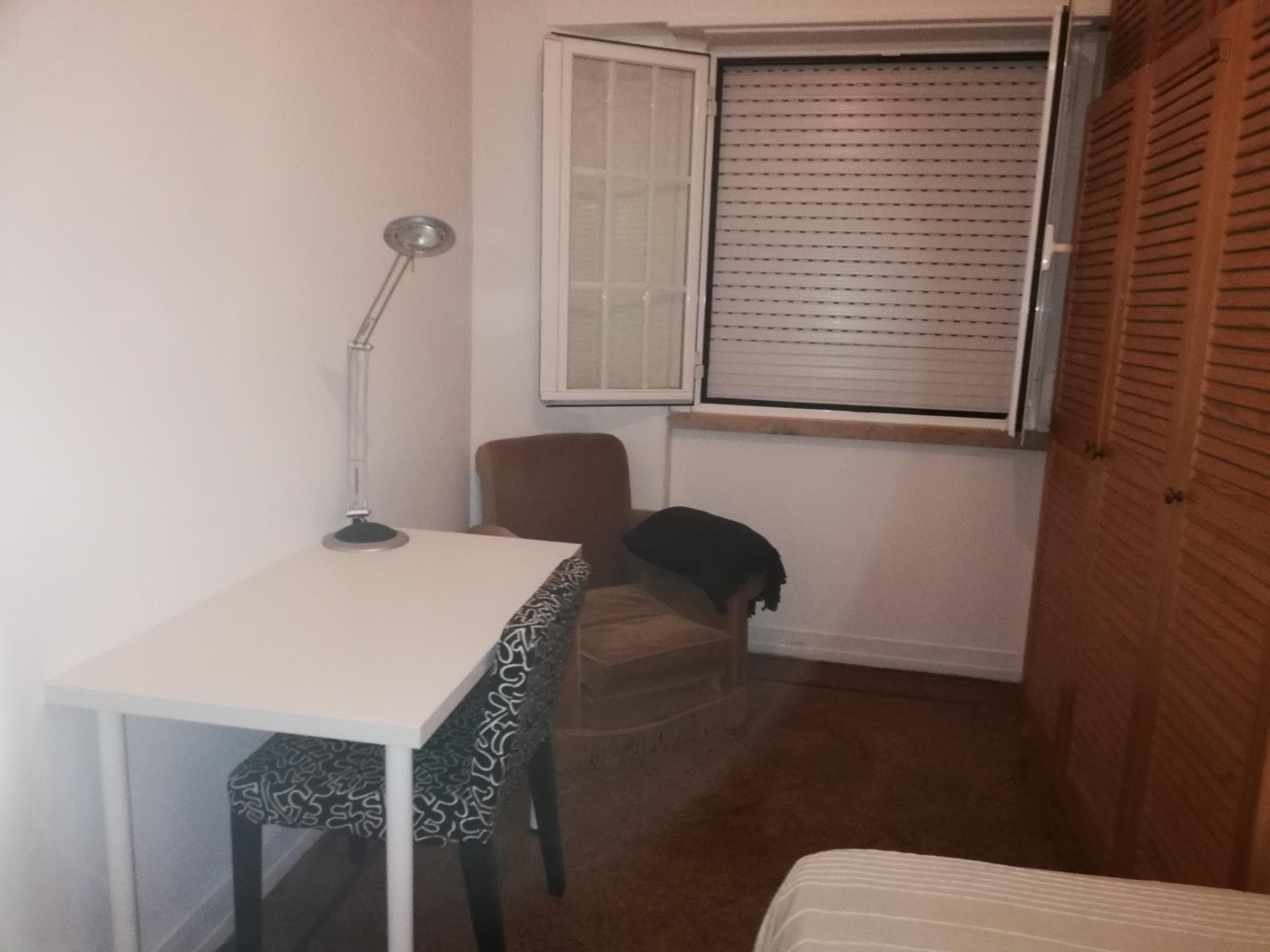 Great 2-bedroom apartment around Lisbon School of Economics and Management photo 1