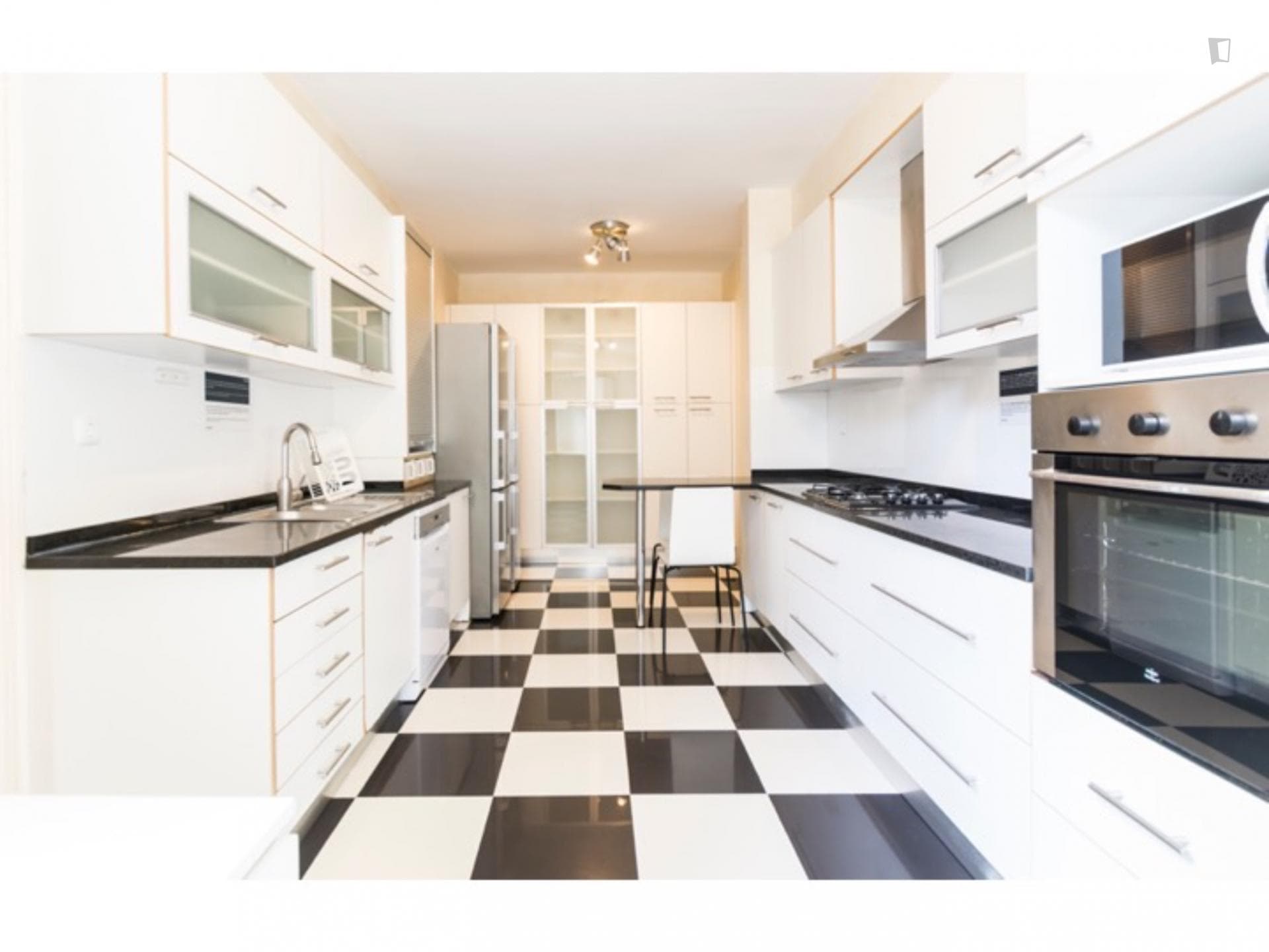 Twin bedroom in Lapa/Santos near ISEG, ref 3807 photo 1