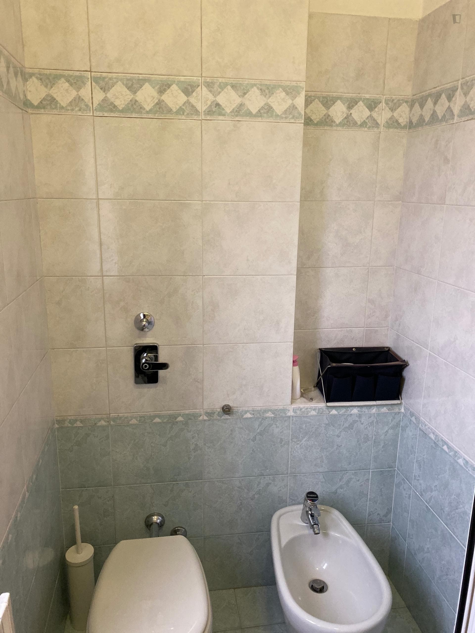 Nice single room well connected to city centre photo 1