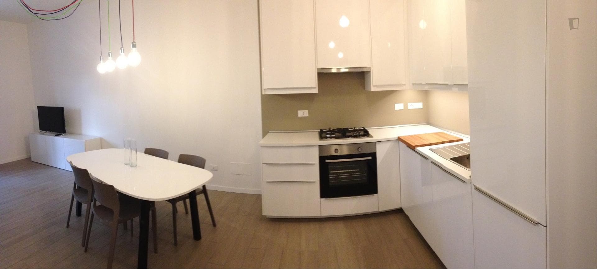 Bright apartment near the Dora Riparia river photo 1
