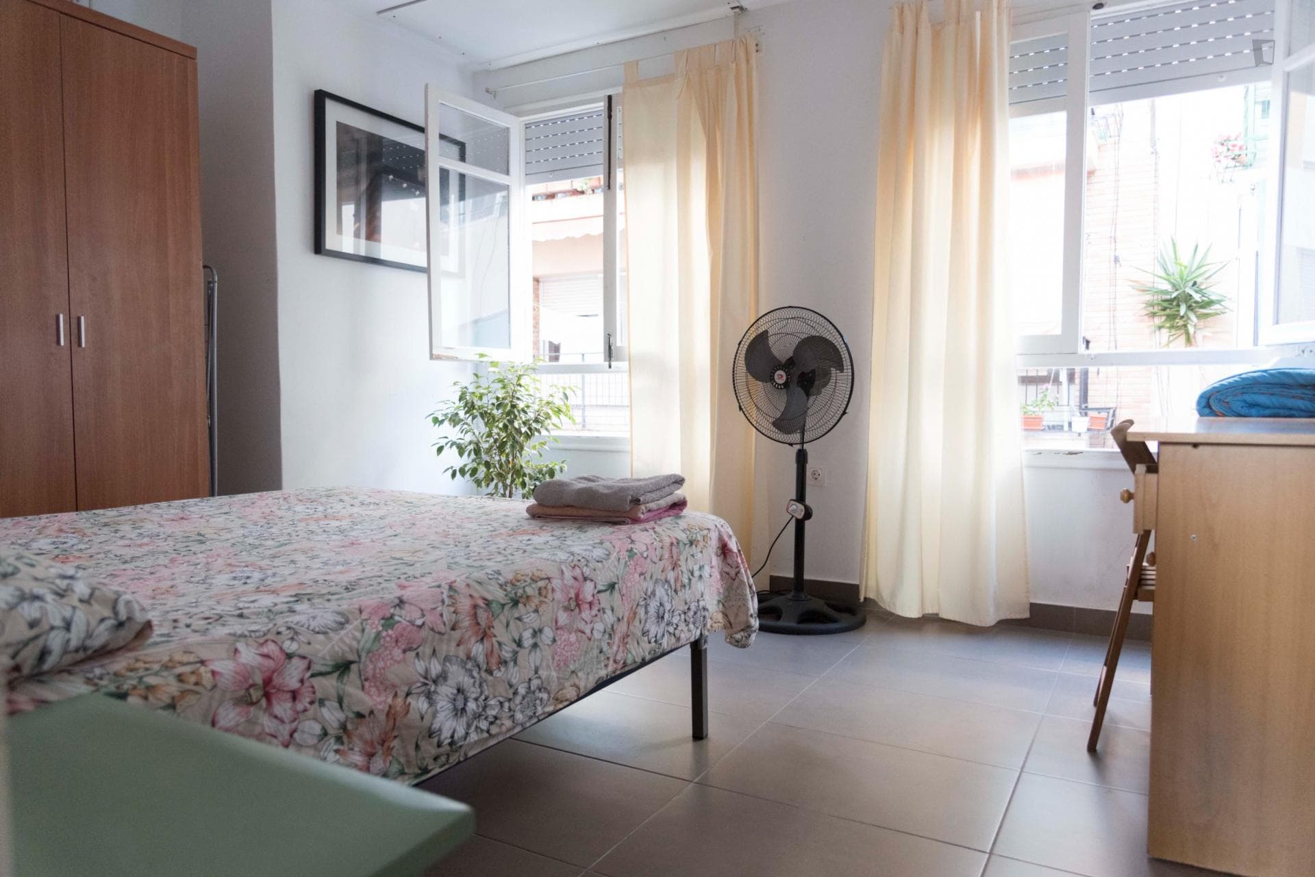 2-Bedroom apartment near Plaza de América photo 1