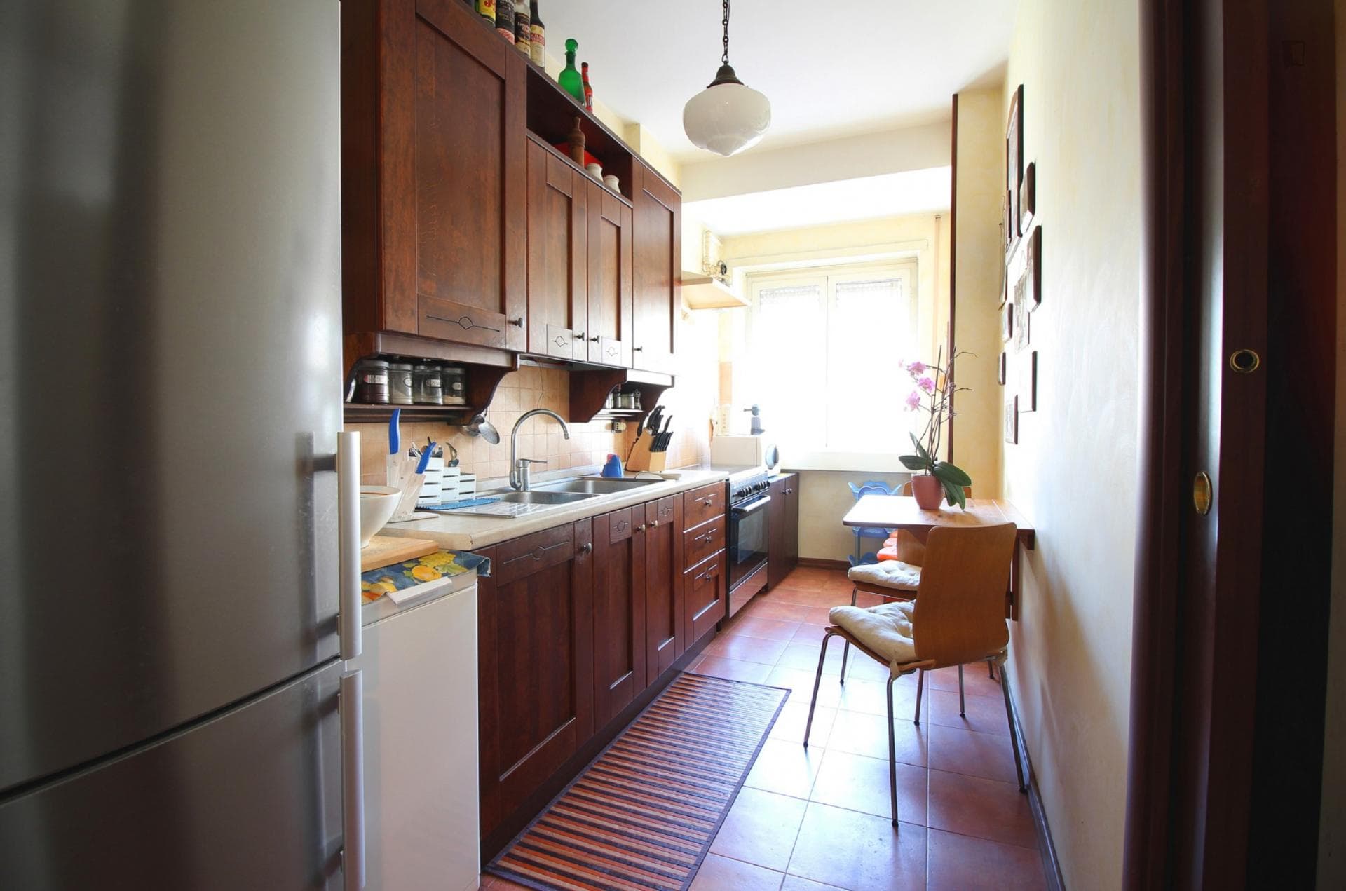 Cozy 1-bedroom apartment near Cipro metro station photo 1