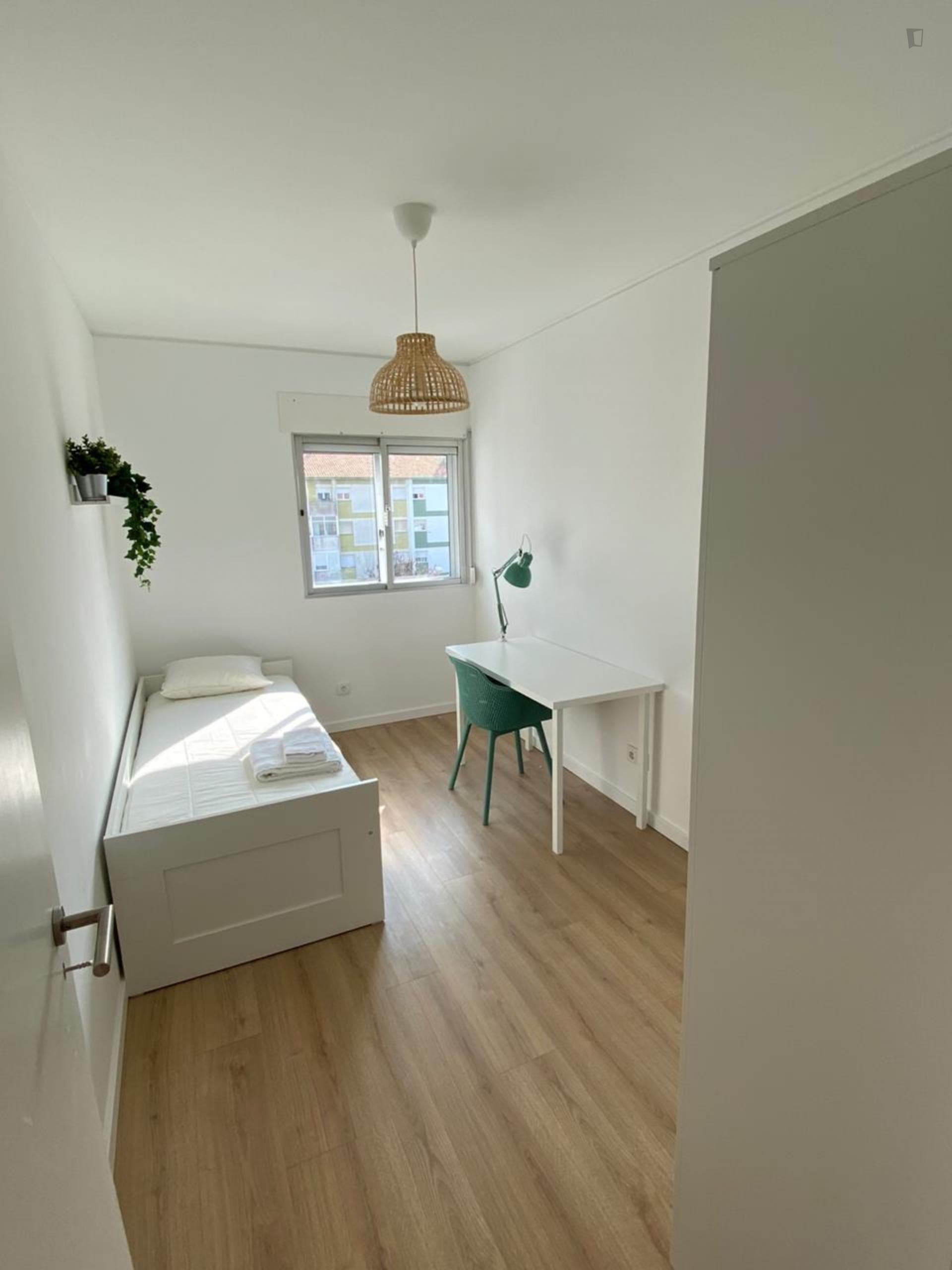 Double bedroom in Oeiras photo 1