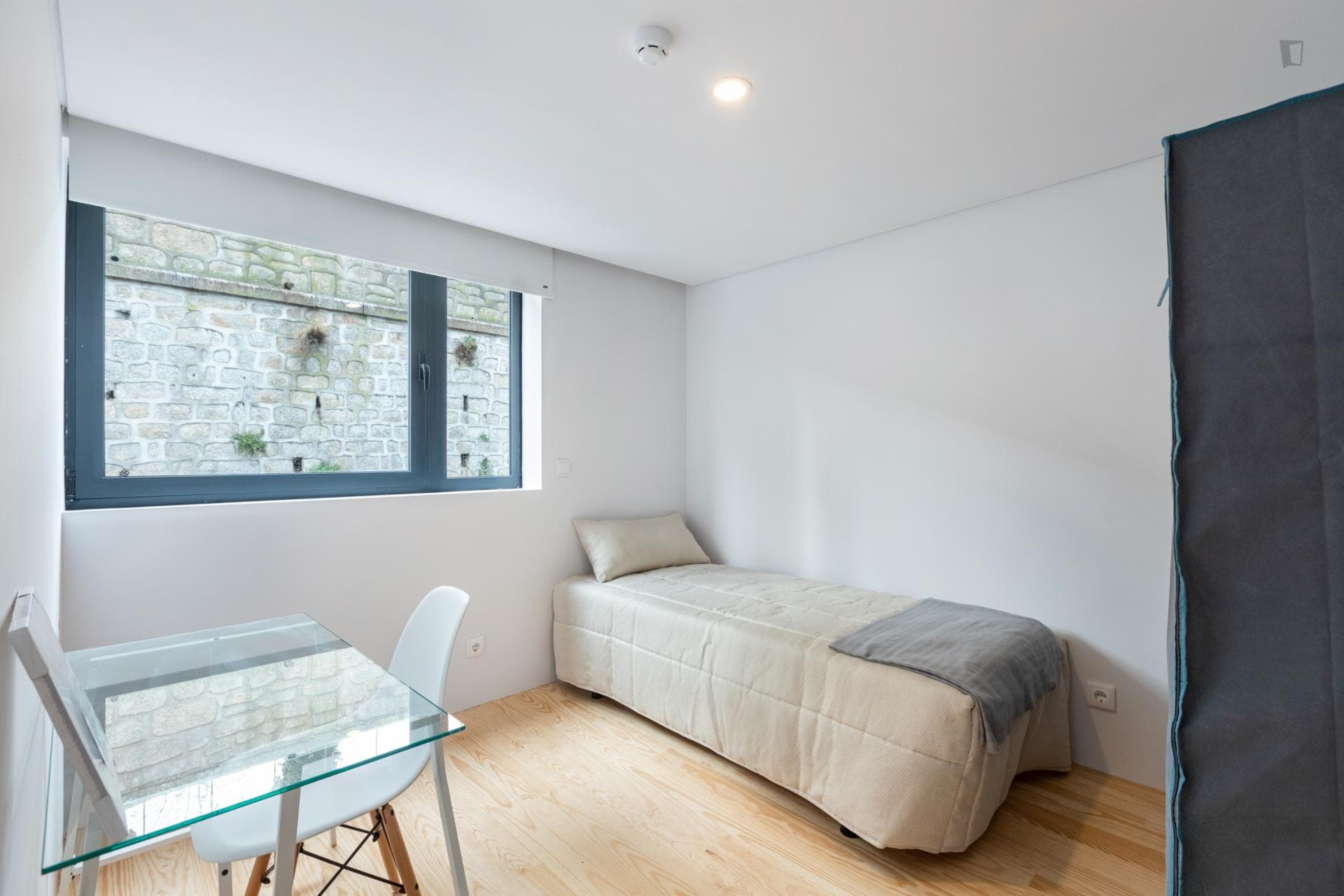 Comfy single bedroom in Paranhos photo 1