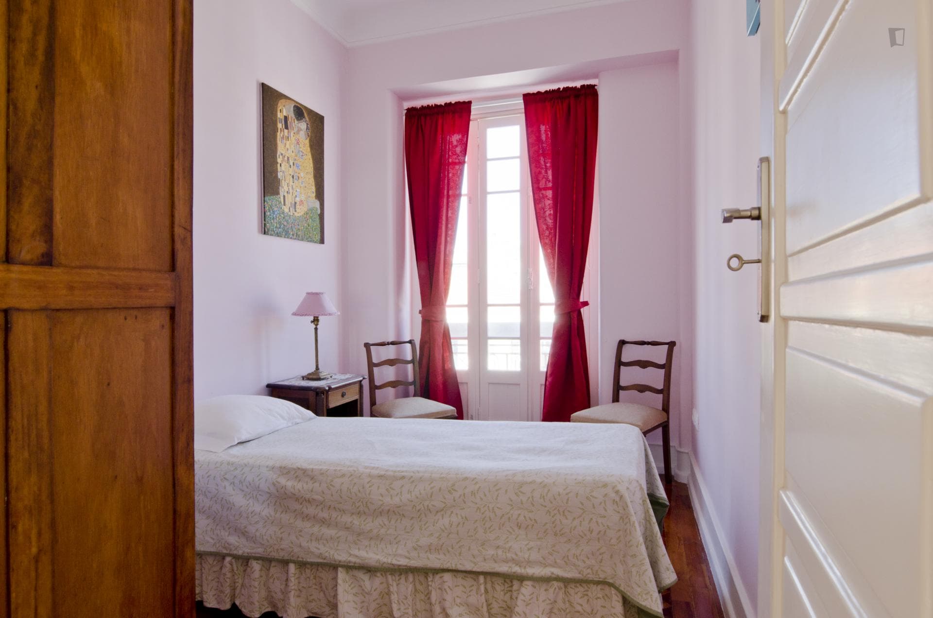 Pleasant 2-bedroom apartment with a spectacular terrace, near the Instituto Superior Técnico photo 1