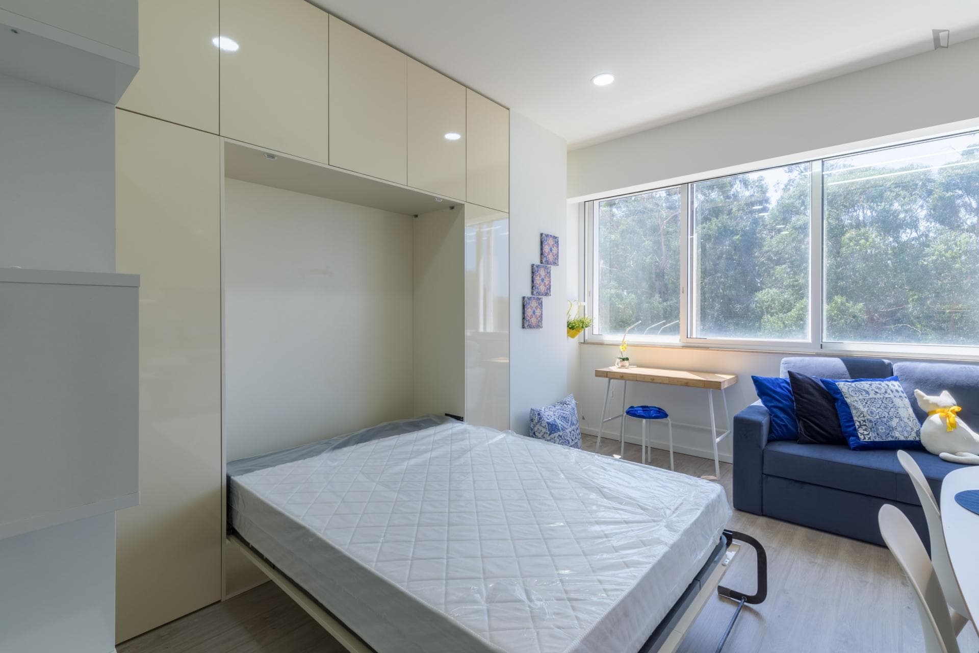 Modern and bright studio in Ramalde photo 1