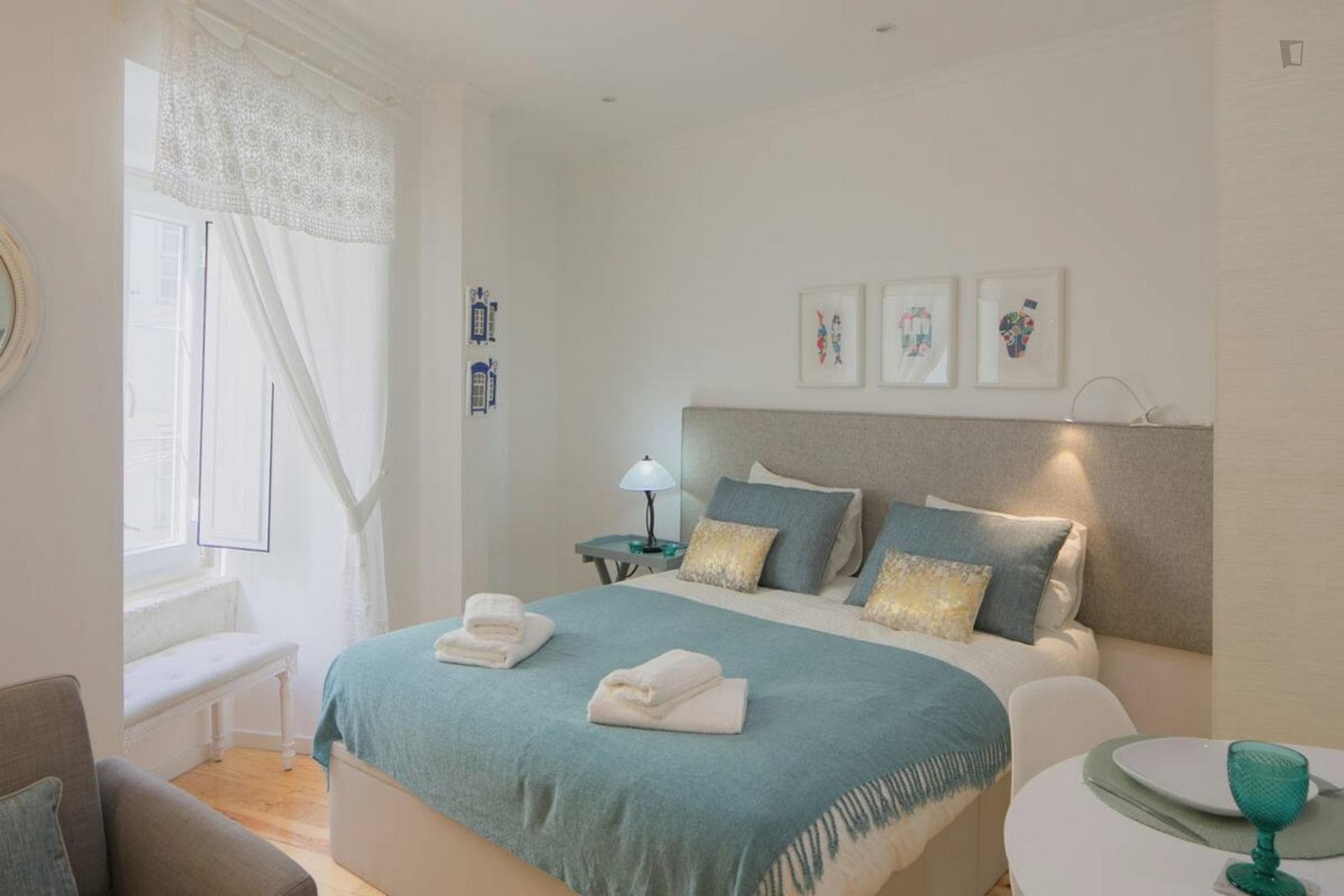 Great 1-bedroom apartment close to Martim Moniz metro station photo 1