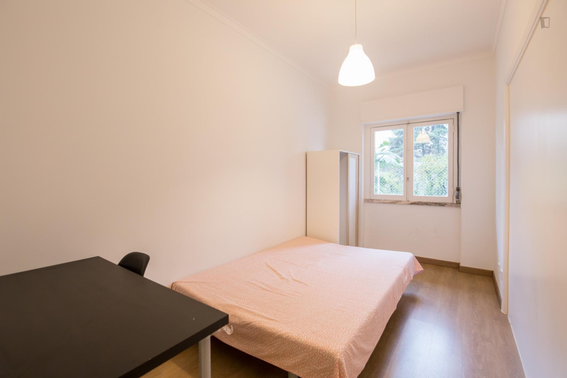 Homely double bedroom in Benfica photo 1