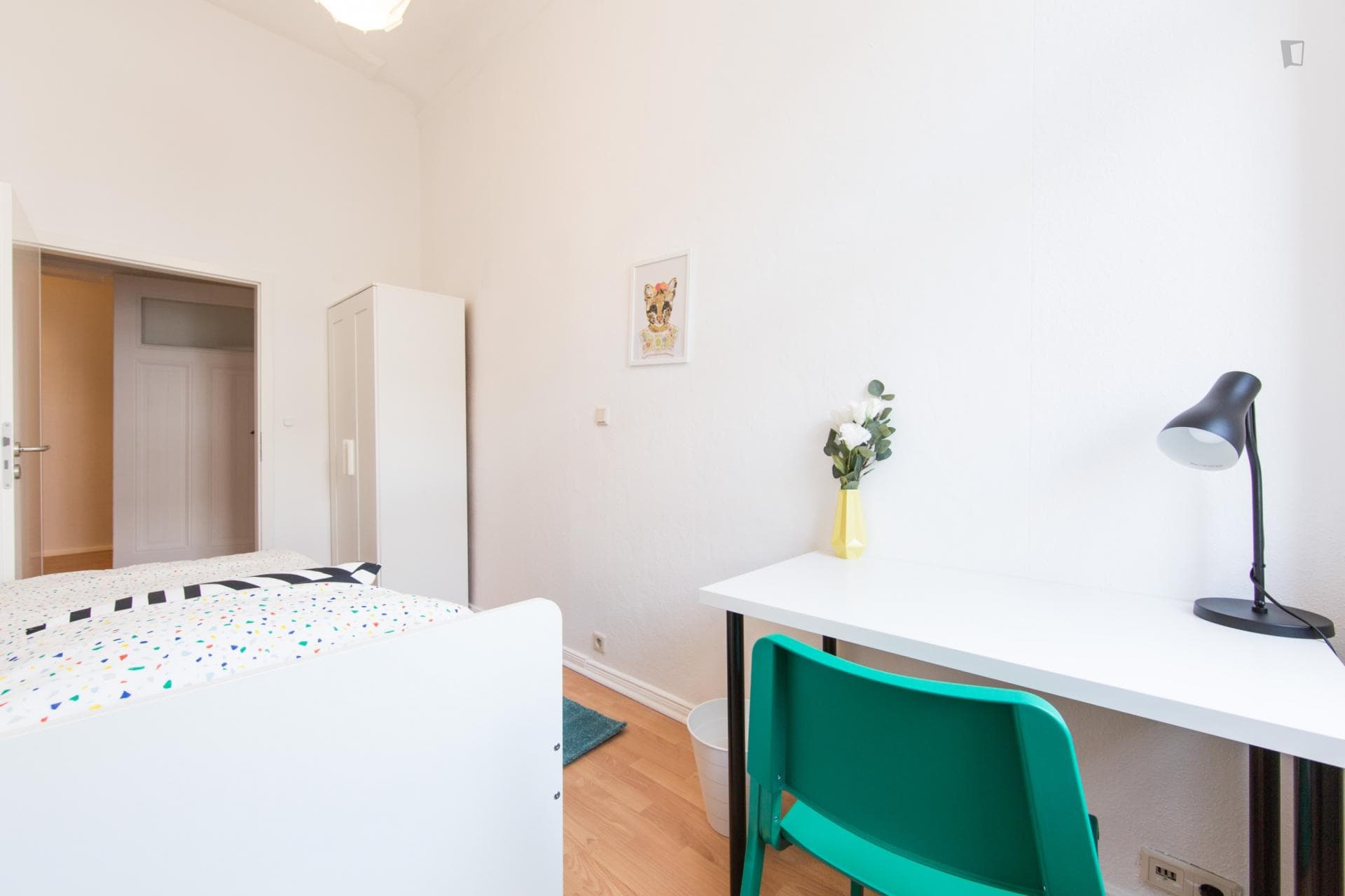 Cozy single bedroom near Heidelberger Platz transport station photo 1