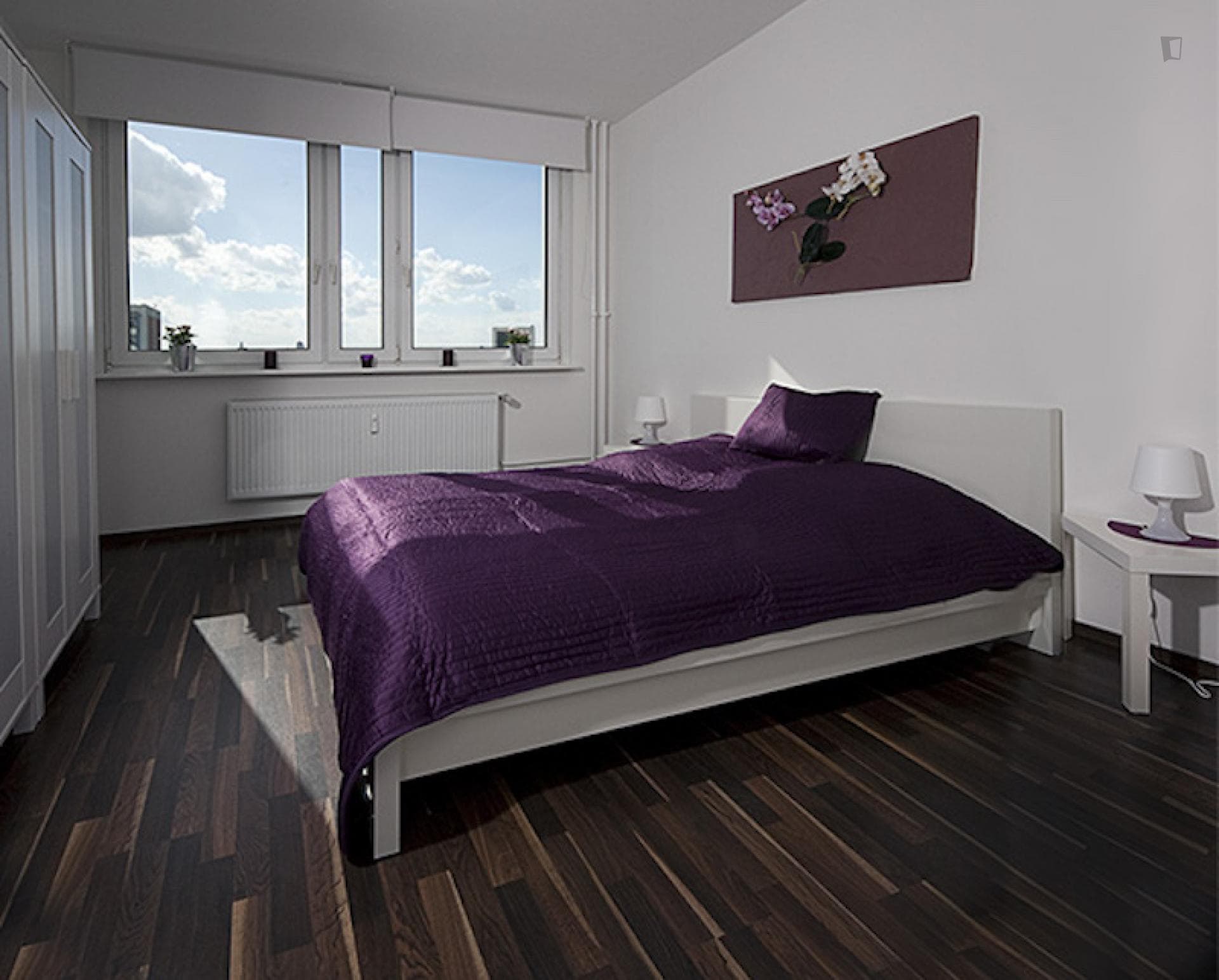 Pretty cool 1-bedroom flat in the heart of Berlin, near U Weinmeisterstraße metro station photo 1