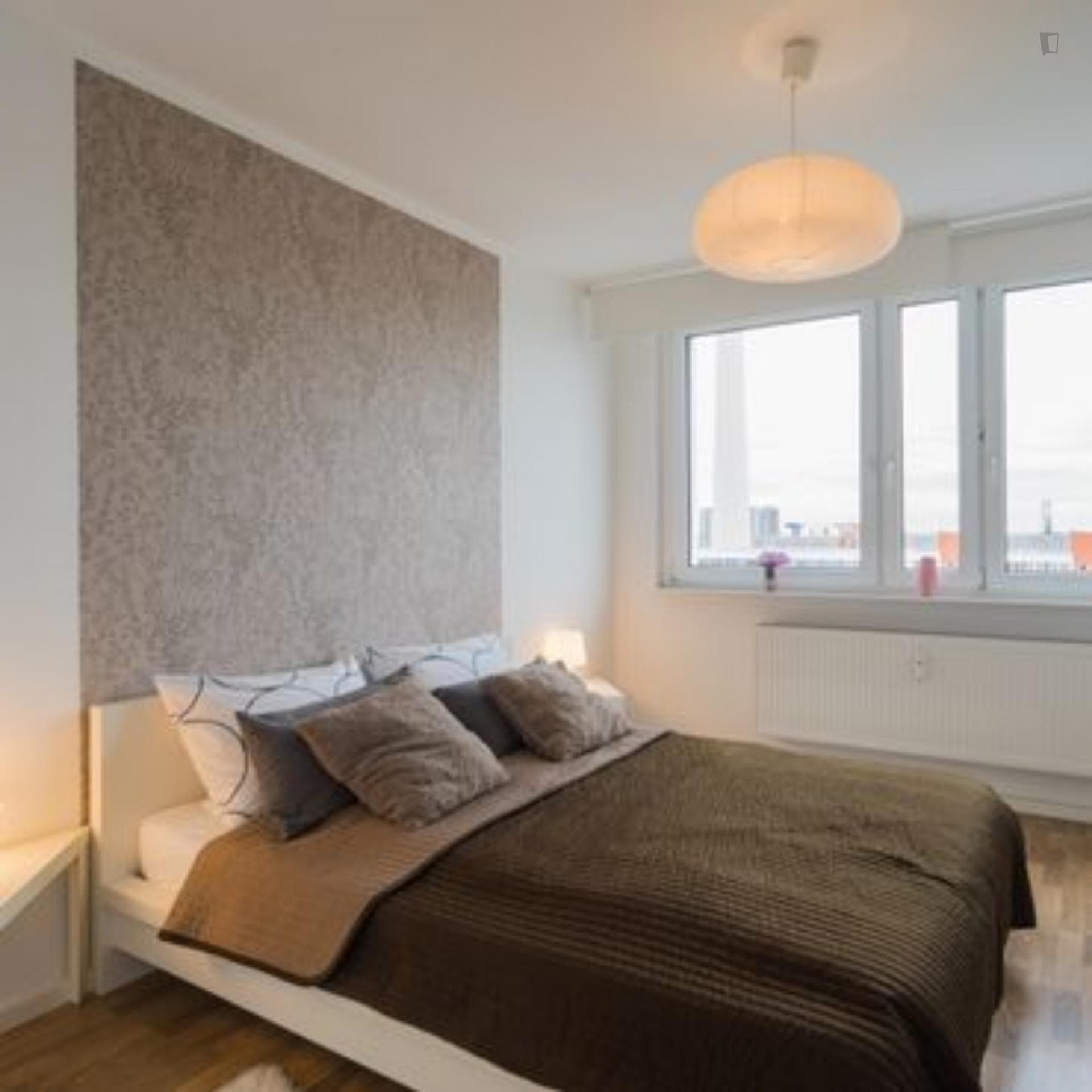 Cozy 1-bedroom apartment close to Alexanderplatz photo 1