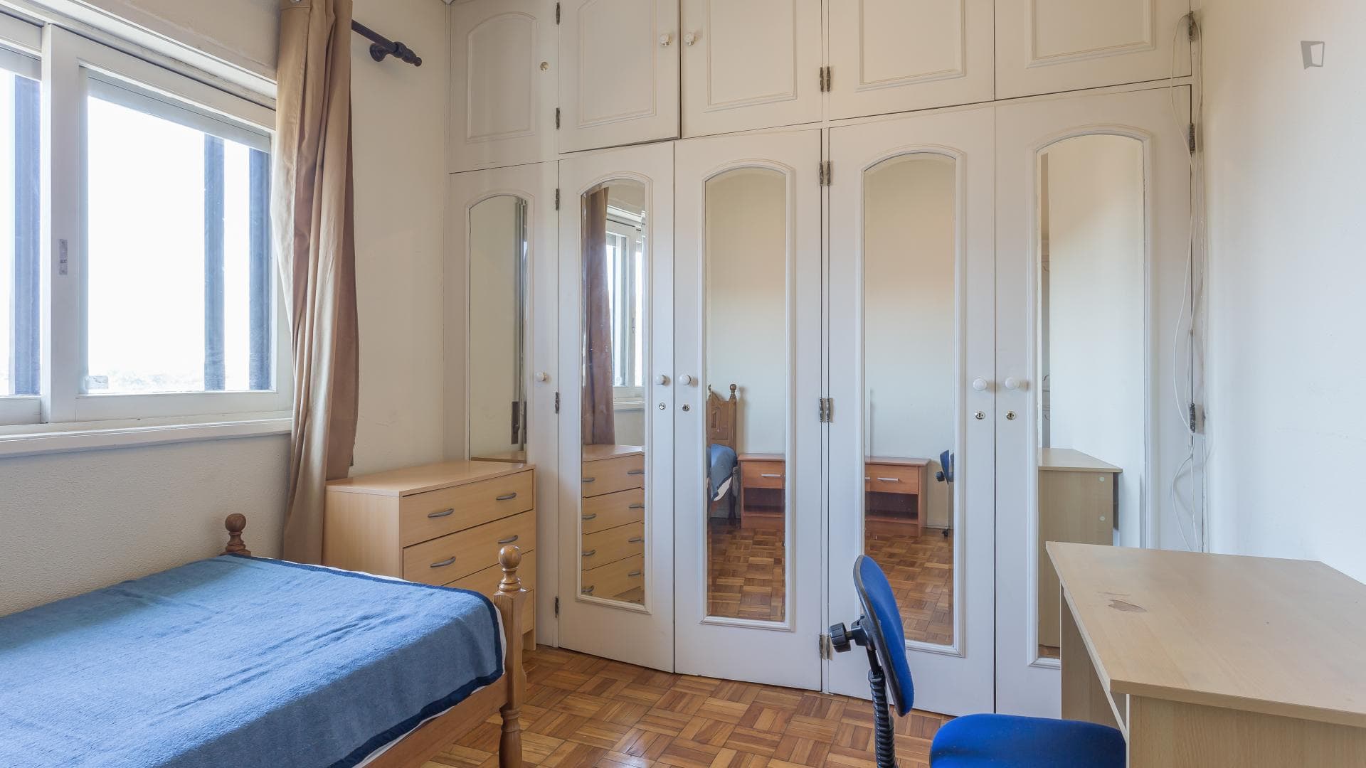 Property photo thumbnail