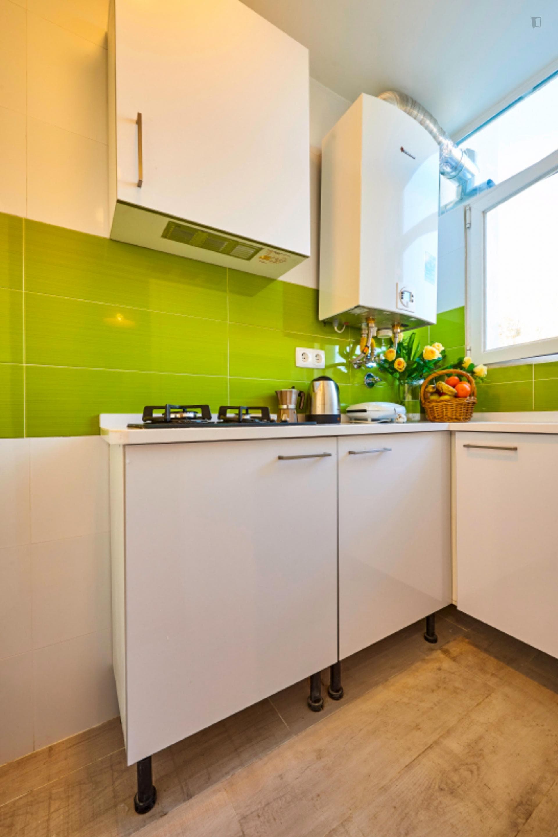 Great Studio close to Olivais metro station photo 1