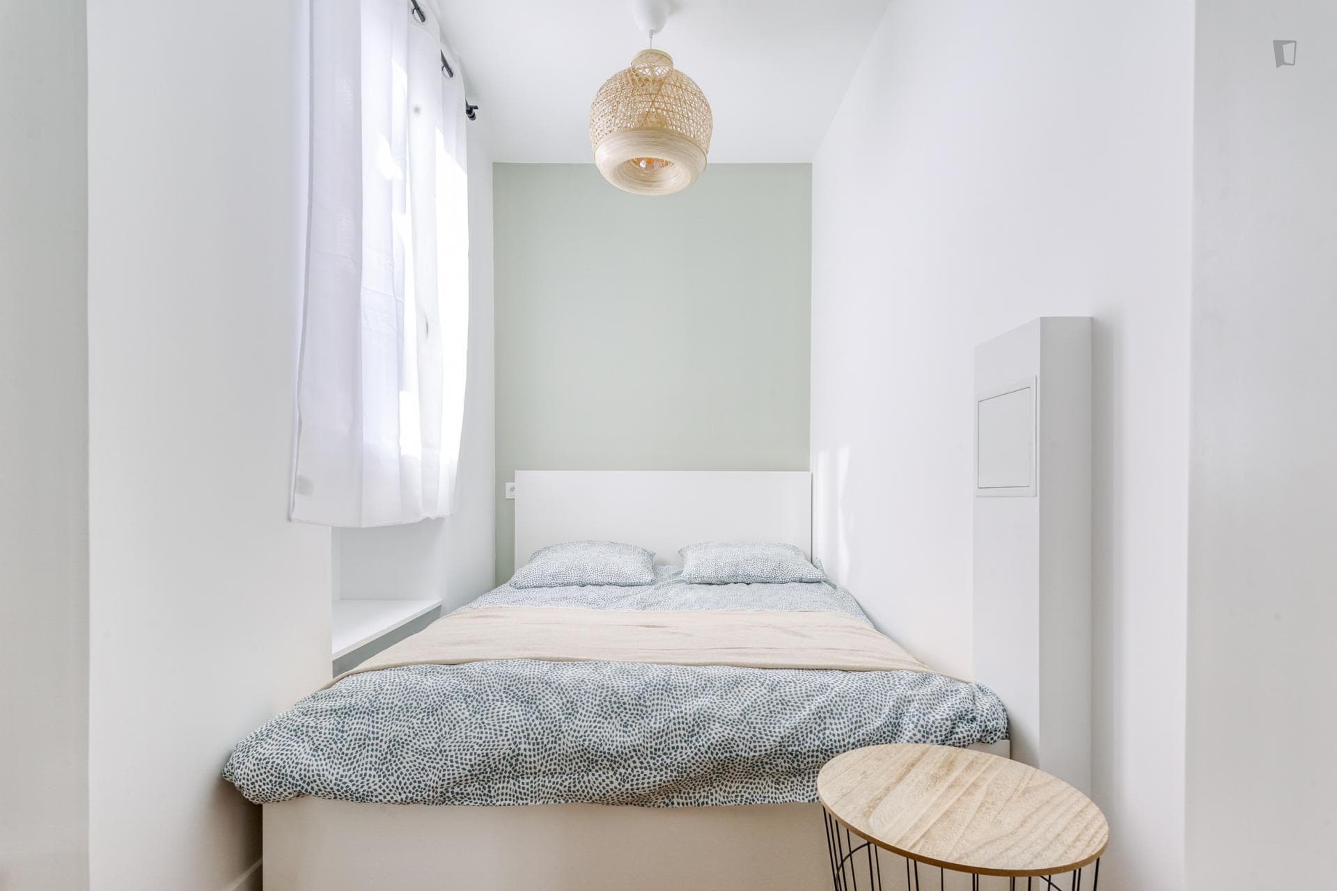 Cool 3-bedroom apartment near Porte de Saint-Cloud metro station photo 1
