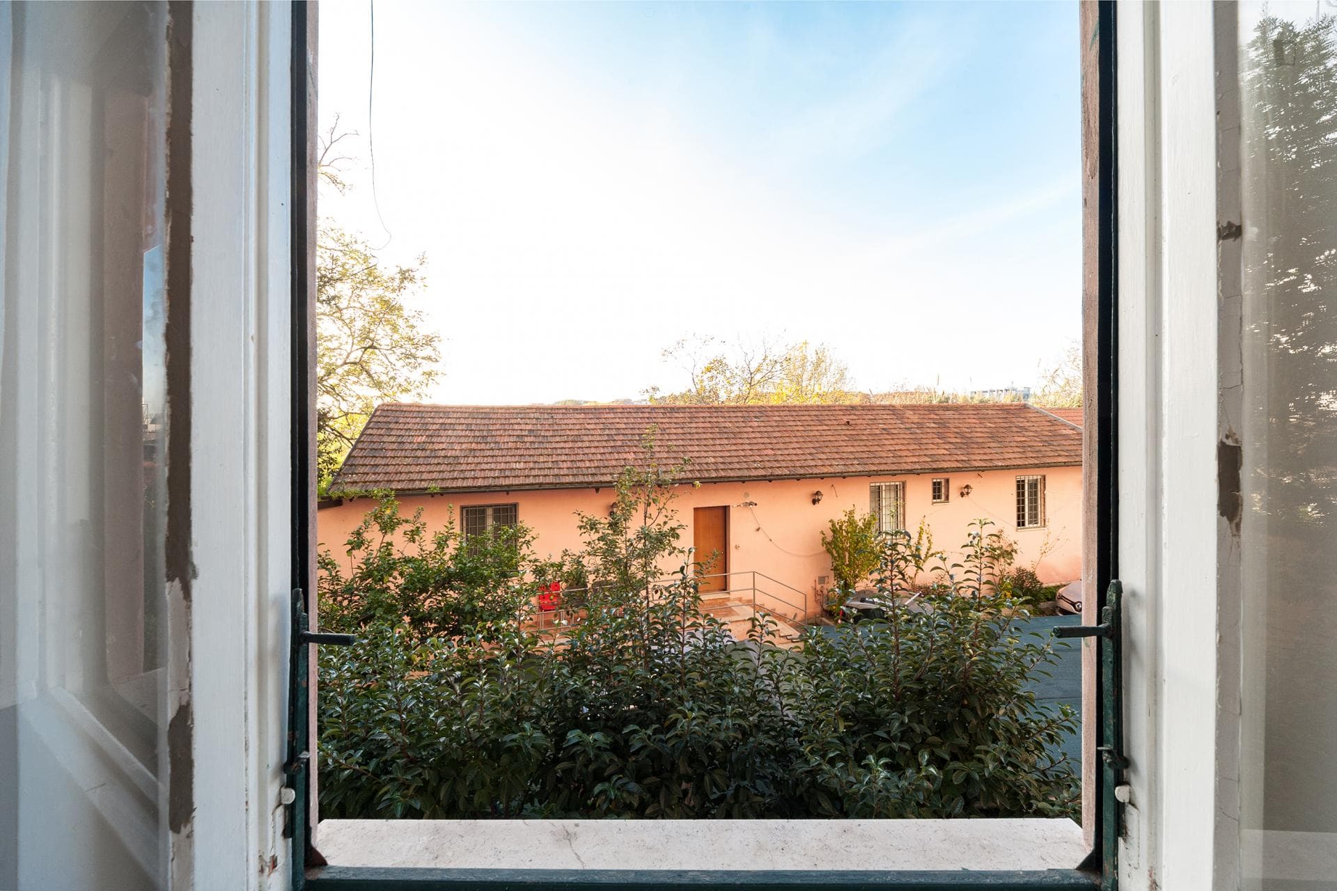 Modern and pleasant 2-bedroom apartment in Ostiense neighbourhood photo 1
