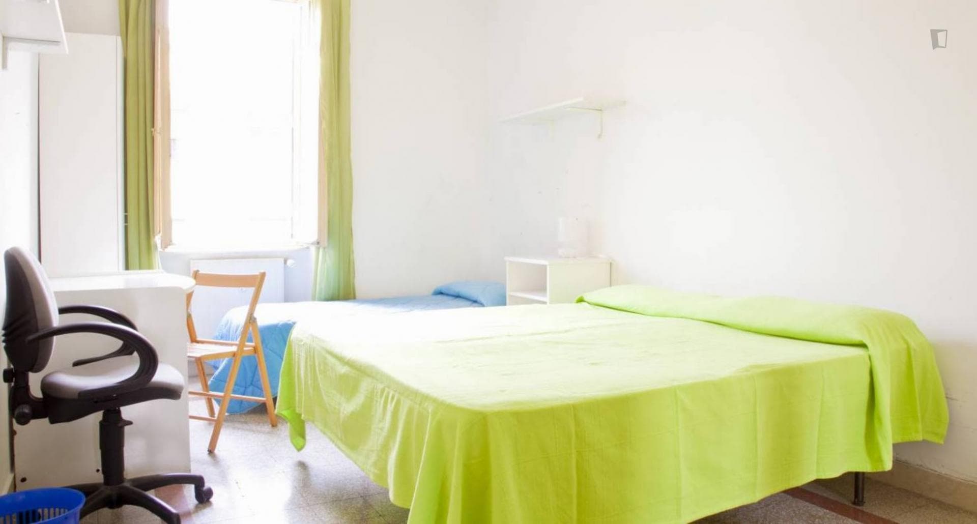 Cosy dobule bedroom close to Re Di Roma metro station photo 1