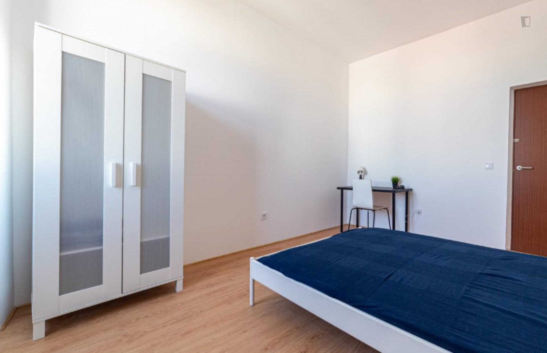 Lovely double bedroom near Instituto Politécnico de Lisboa photo 1