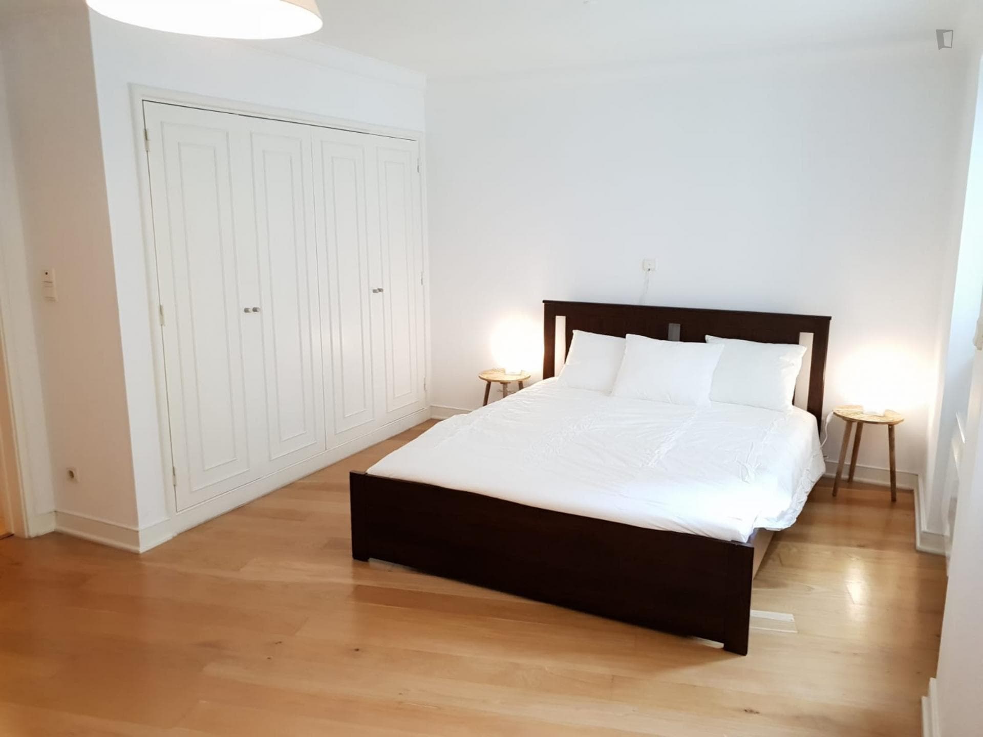Spacious double ensuite bedroom in São Bento photo 1