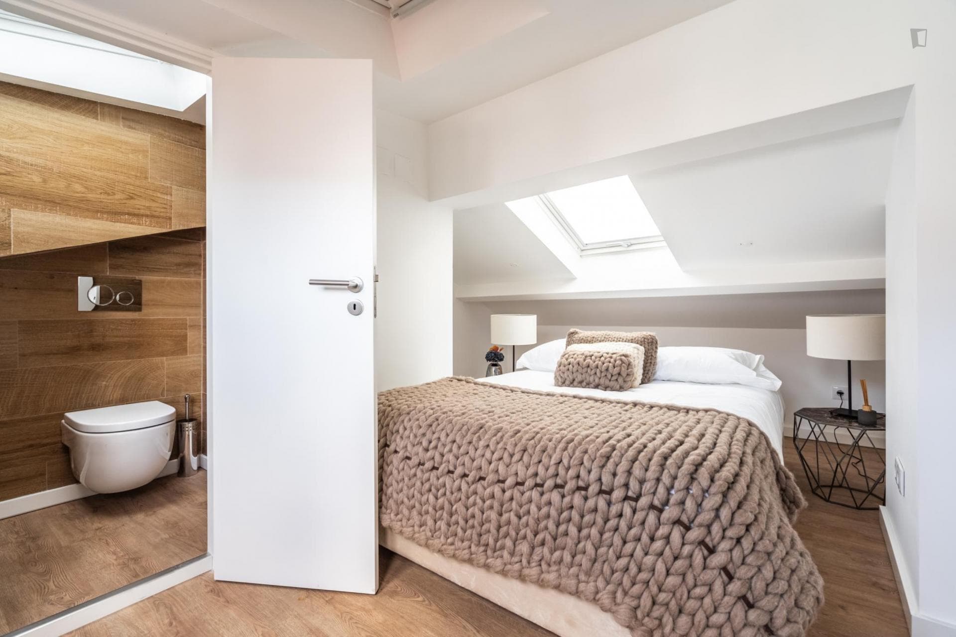 Luxurious 3-bedroom apartment in Alfama photo 1