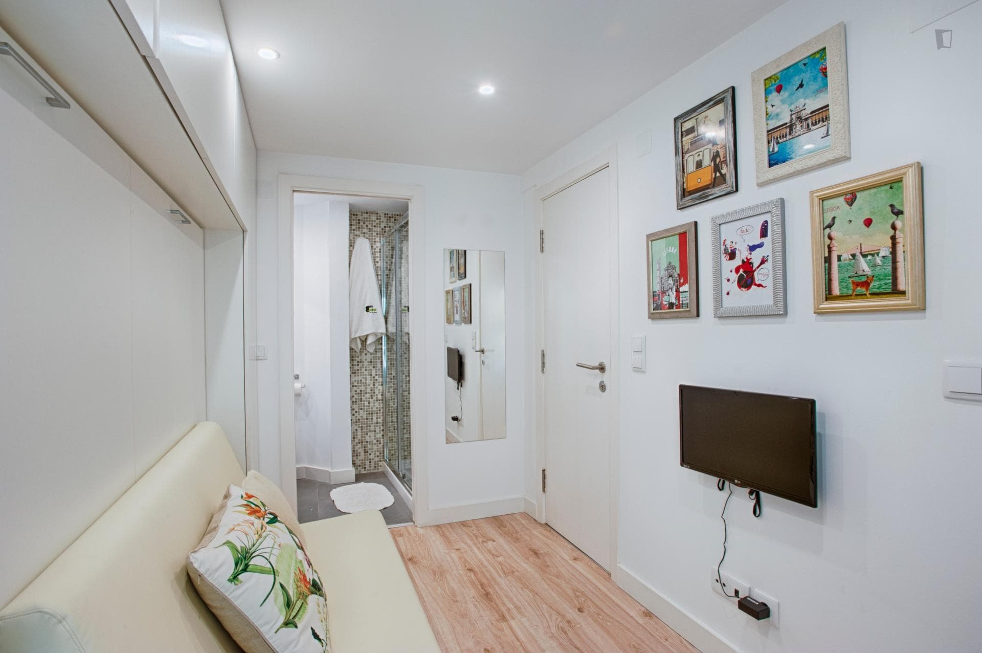 Property photo thumbnail