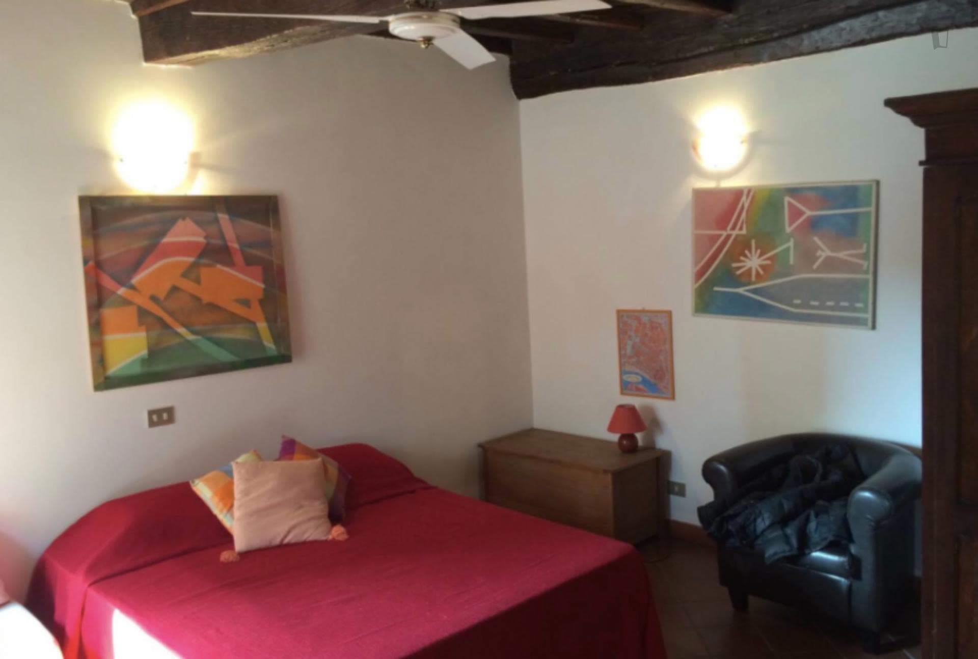 Studio apartment in Portico d Ottavia, the Ancient Rome photo 1