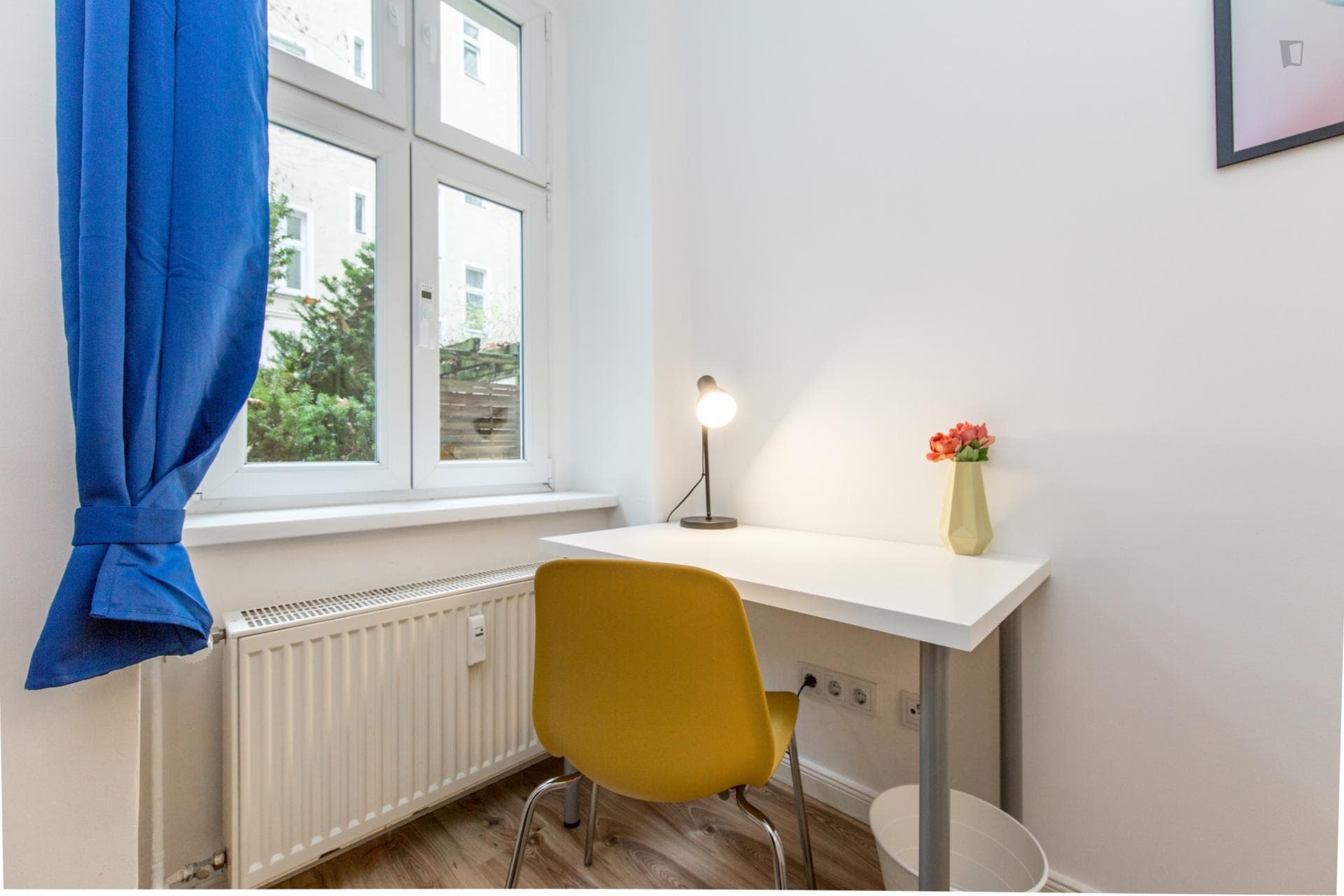 Charming single bedroom in a 3-bedroom apartment near Bornholm Zwei photo 1