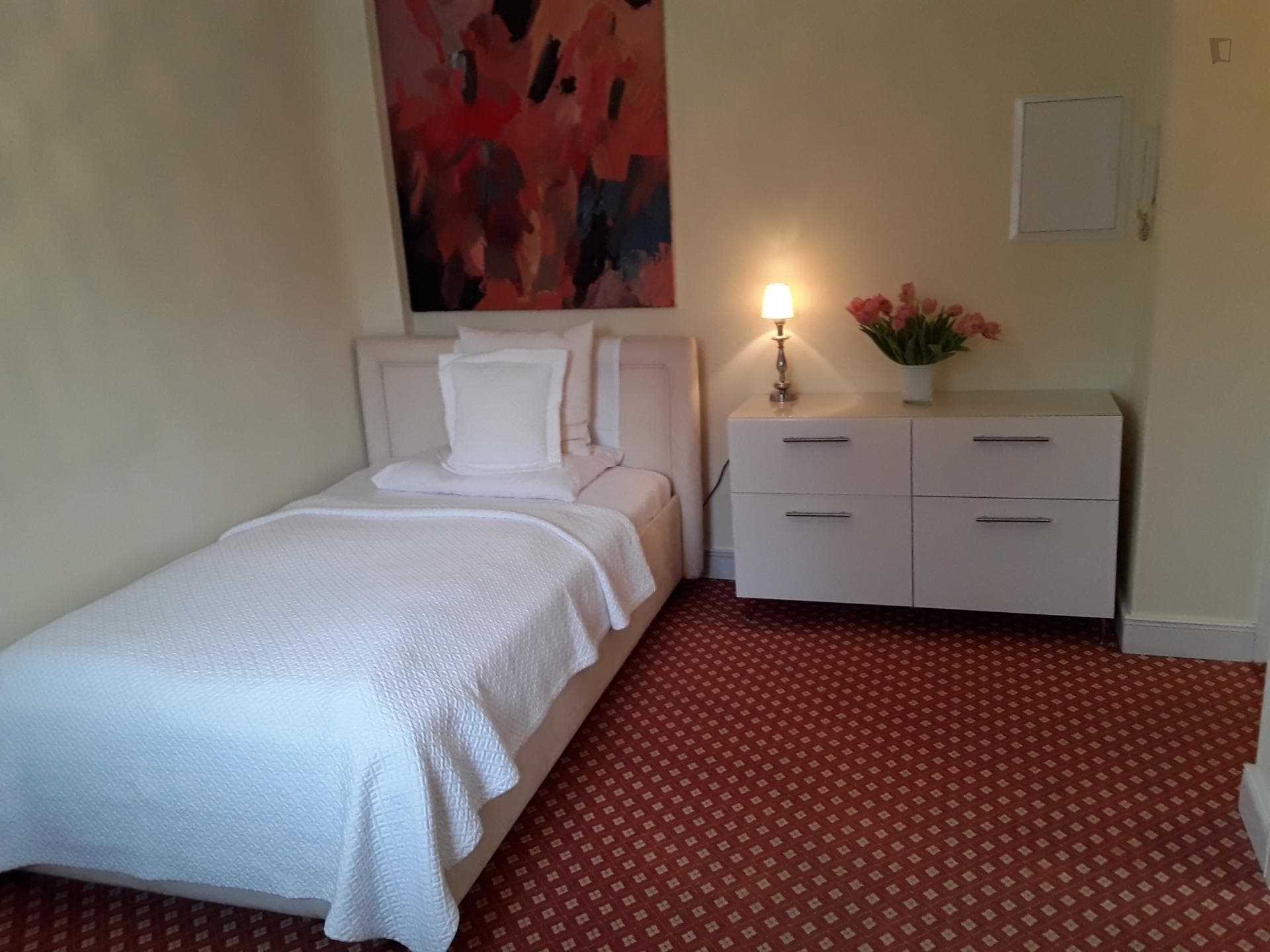 Studio near Alte Oper metro station photo 1
