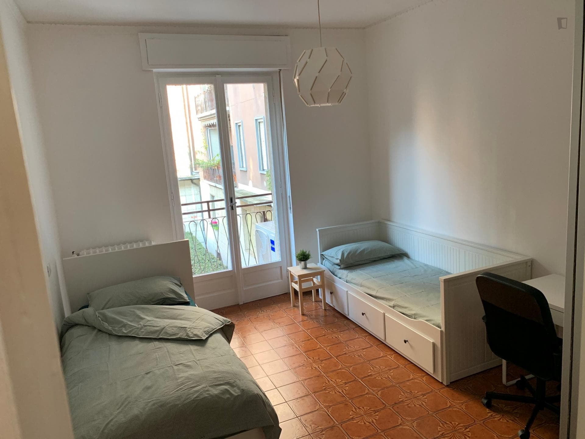 Fully furnished and renewed single bedroom with balcony photo 1