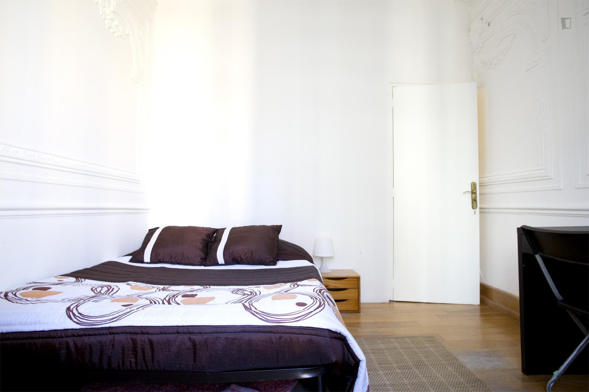 Bright double bedroom in Arroios with Balcony photo 1