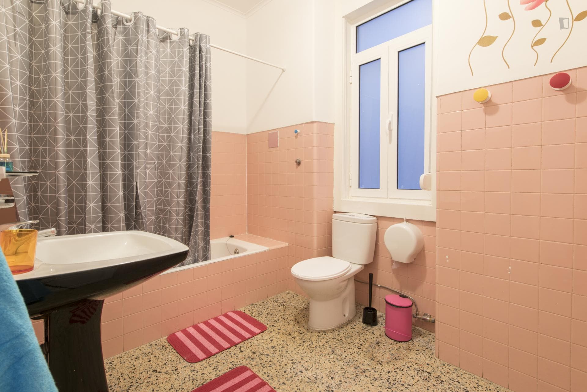 Relaxing single bedroom in Saldanha, close to Instituto Superior Técnico photo 1