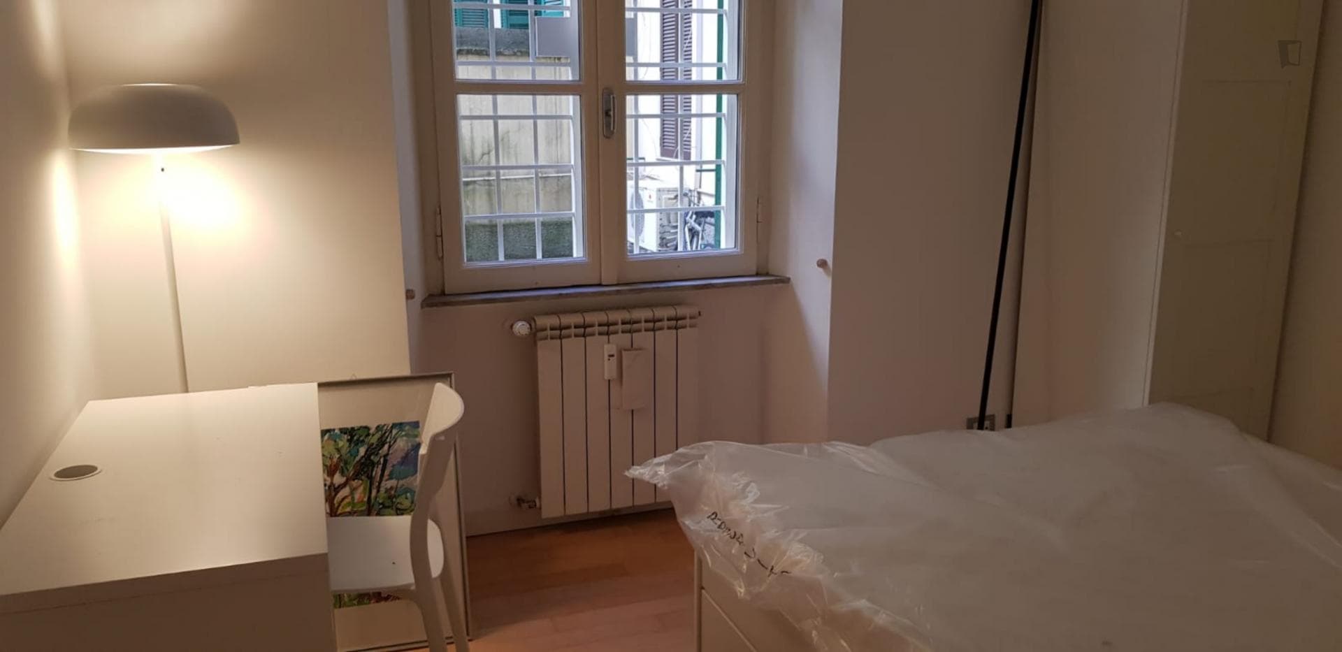 Single bedroom in 3-bedroom apartment in Prati neighbourhood photo 1