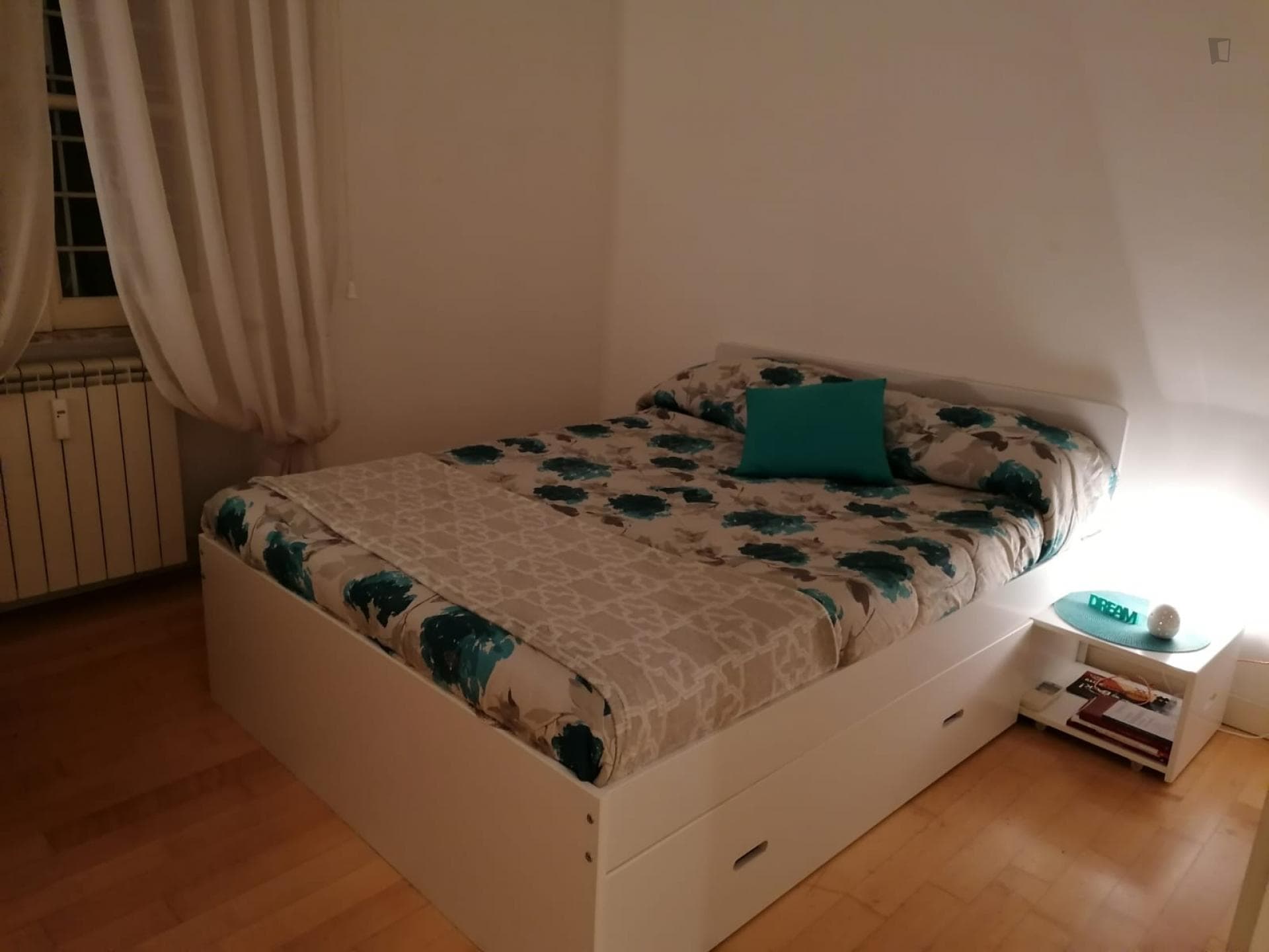 Double bedroom in a 3-bedroom apartment near Piazza dei Prati degli Strozzi photo 1